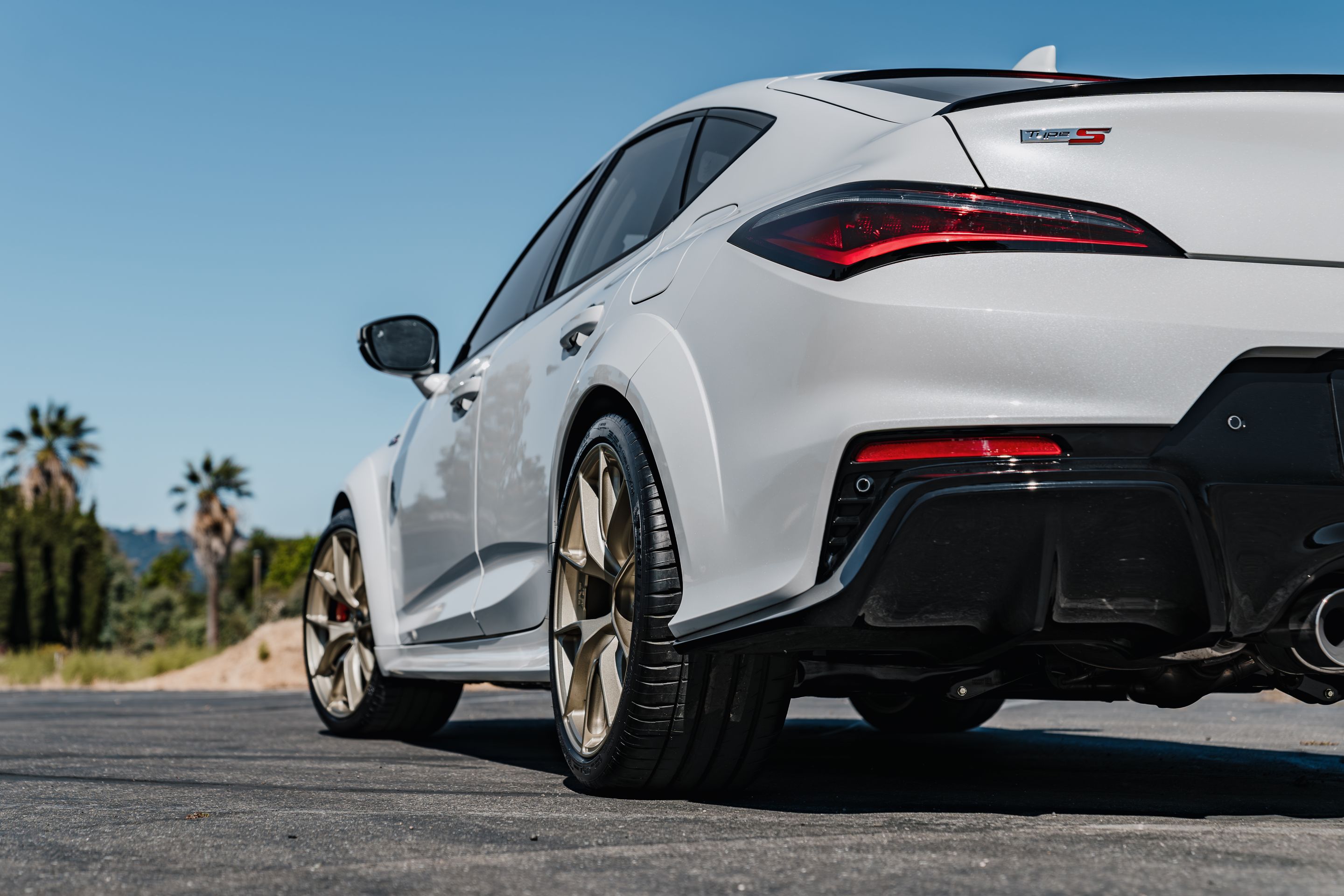 White Acura DE5 Integra Type-S with 19" VS-5RS Apex wheels in Motorsport Gold