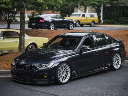 Black BMW 3 Series - ARC-8 in Race Silver