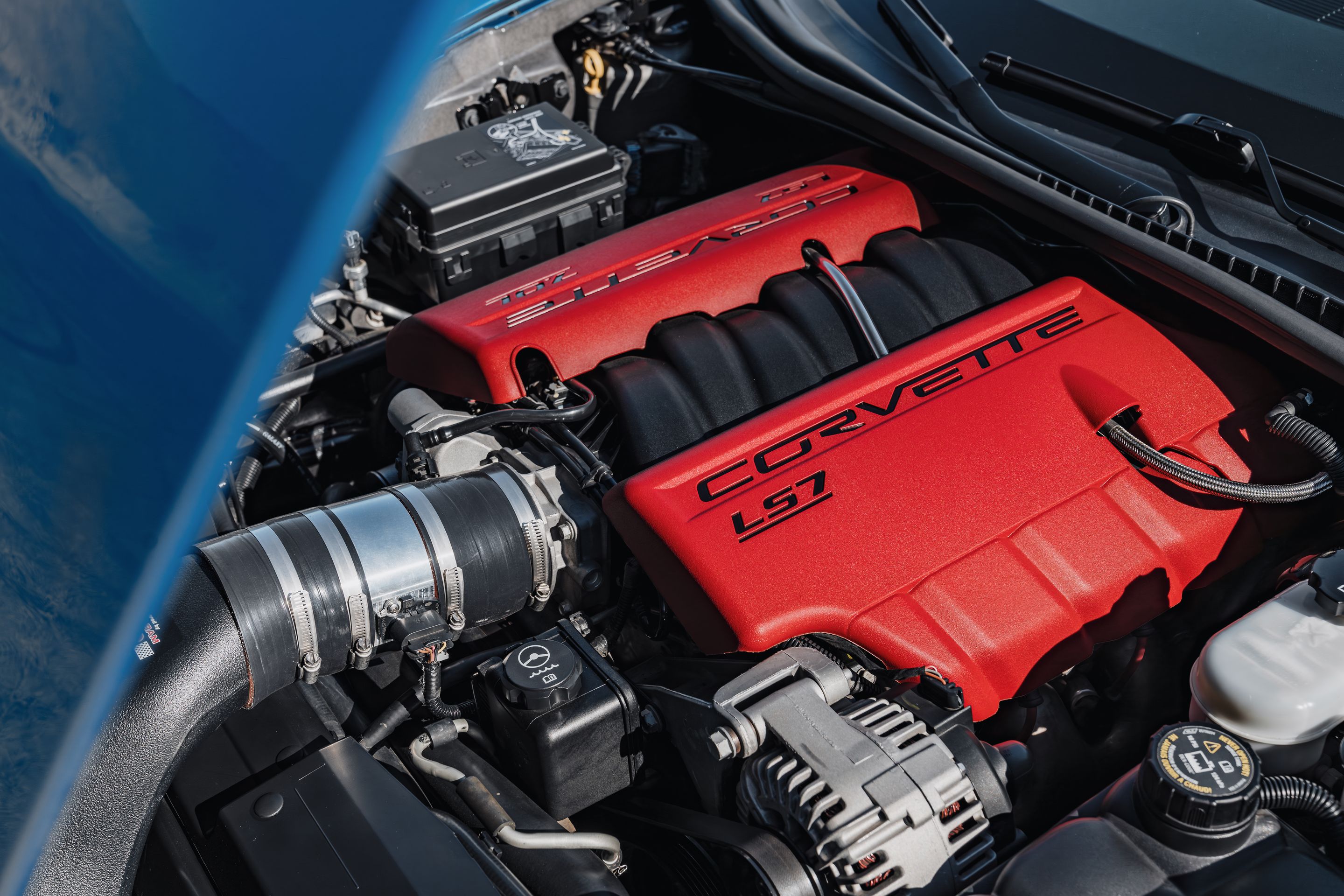 Blue Chevrolet C6 Corvette Z06 with 19" VS-5RS Apex wheels in Anthracite