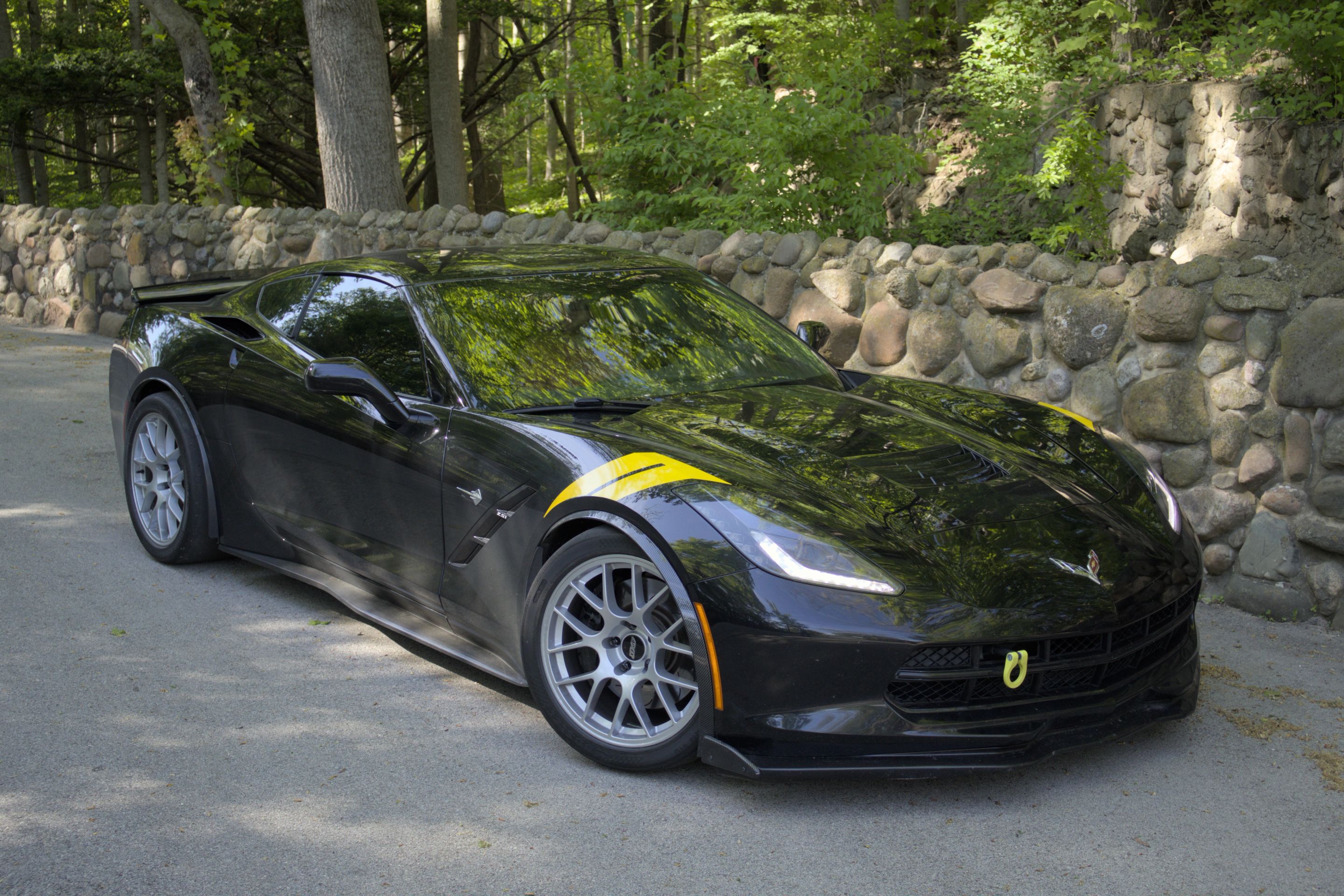 Grey Chevrolet C7 Corvette Stingray/Z51 with 18" EC-7 Apex wheels in Race Silver