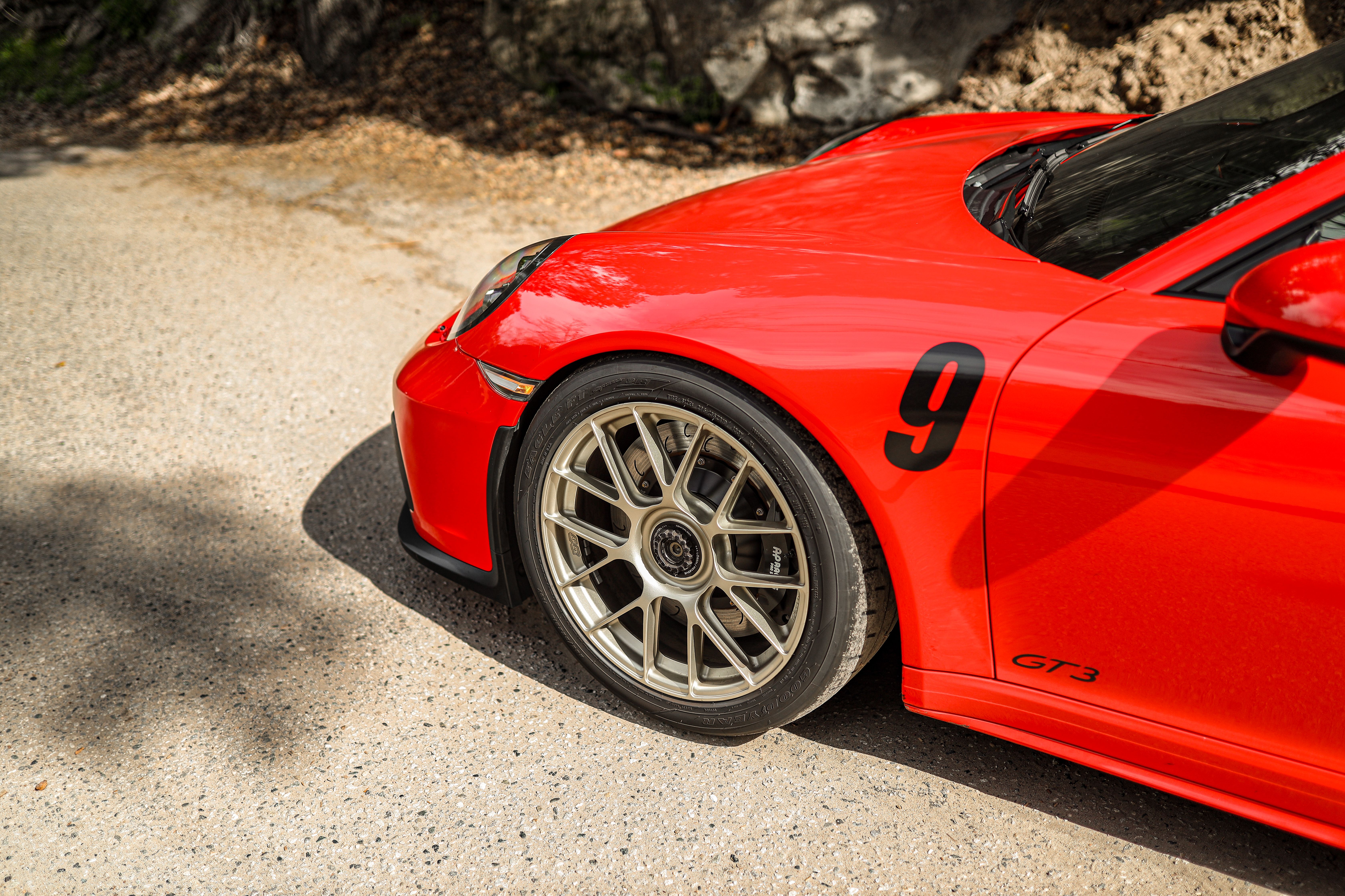 (4161)PORSCHE 19インチ ゴールド ホイールセット PIRELLI 4161)PORSCHE 19インチ ゴールド ホイールセット PIRELLI 4161