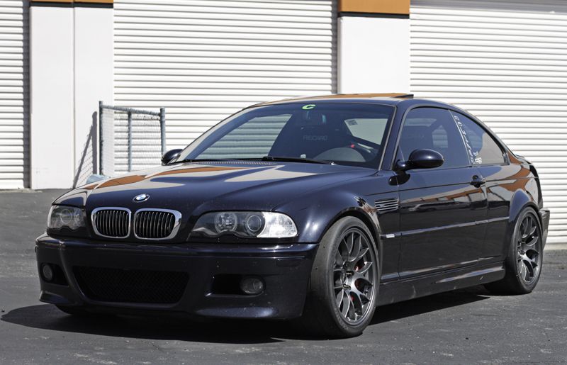 Black BMW E46 M3 with 18" EC-7 Apex wheels in Anthracite