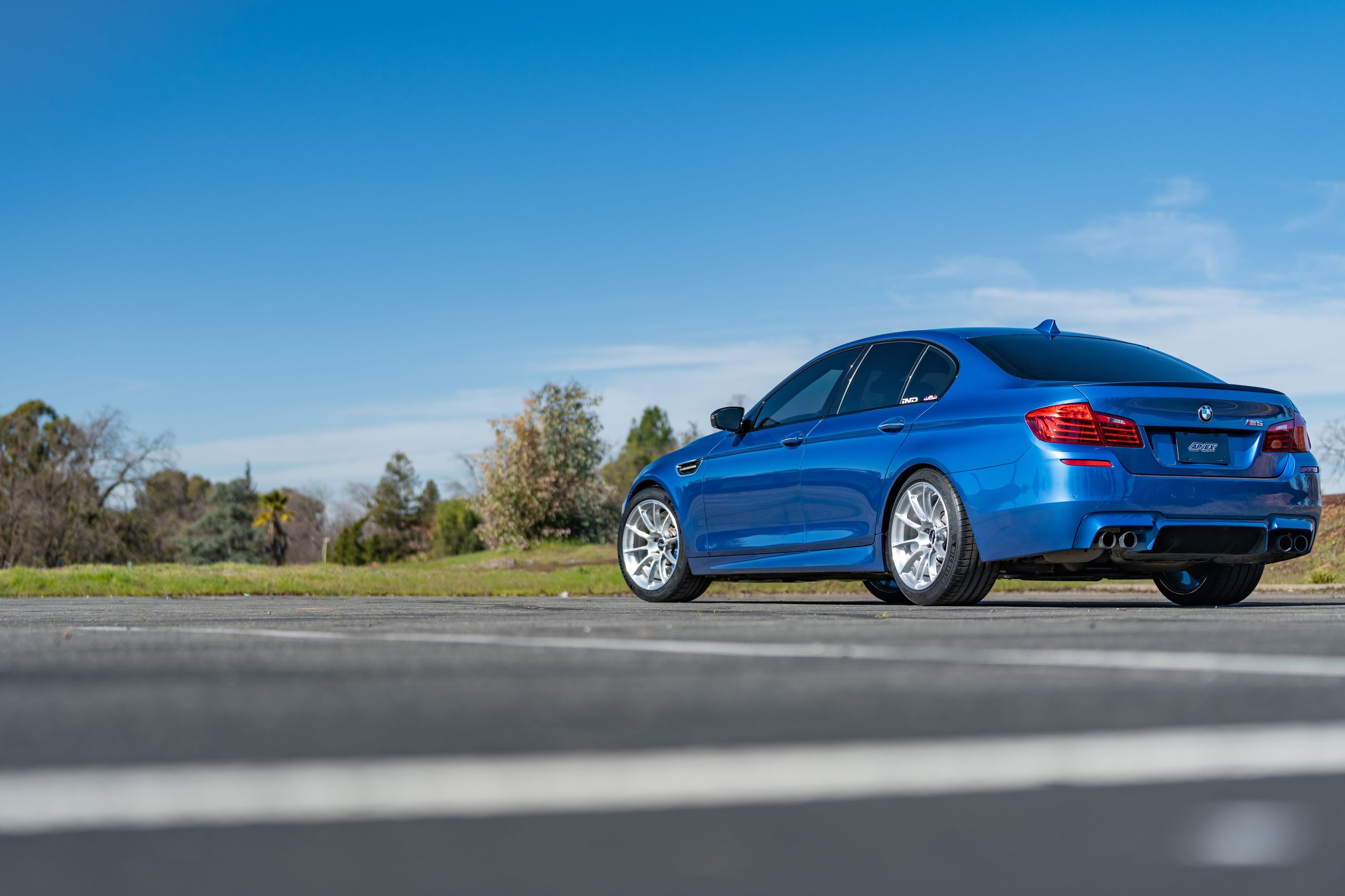 Blue BMW F10 M5 with 19" SM-10RS Apex wheels in Brushed Clear