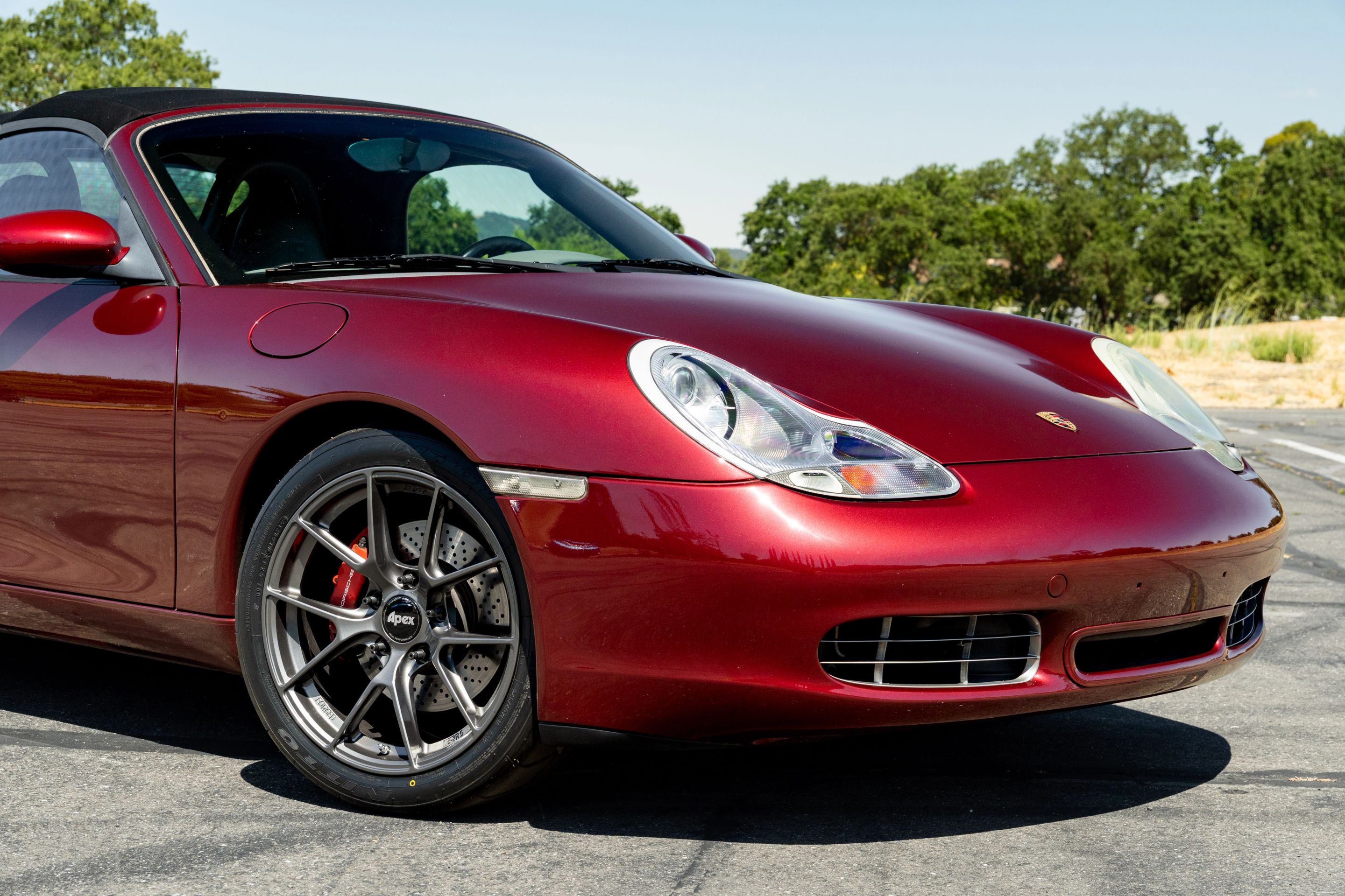 Red Porsche 986 Boxster with 18" VS-5RS Apex wheels in Anthracite