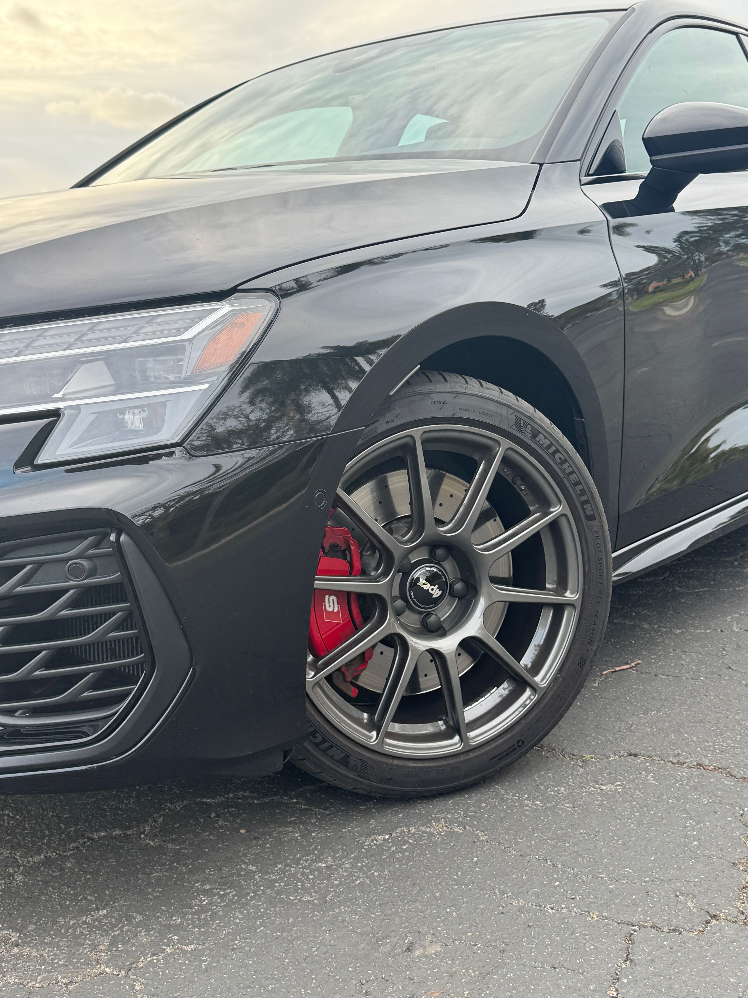 Black Audi 8Y S3 with 18" SM-10 Apex wheels in Anthracite