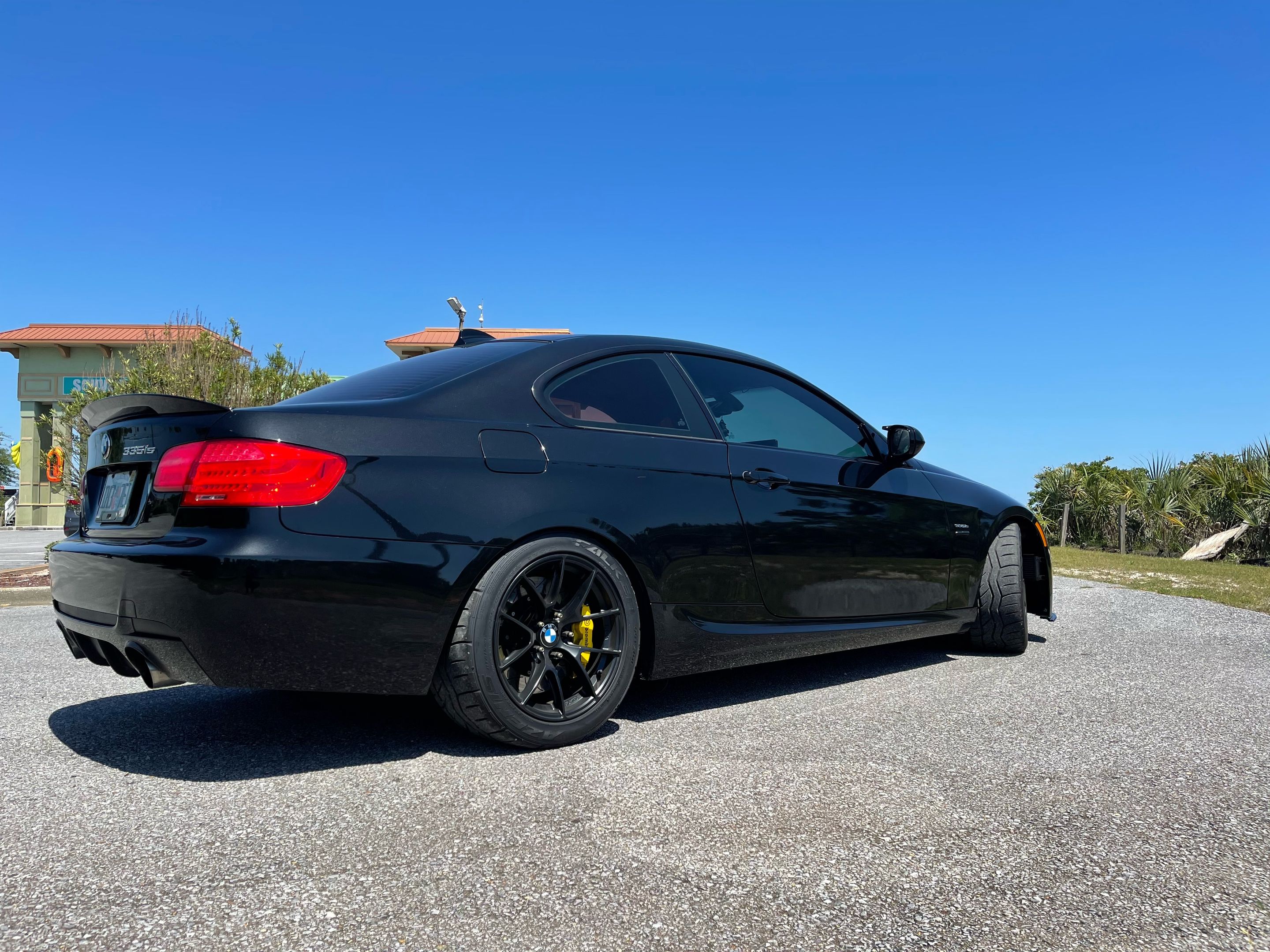 Black BMW E92 Coupe 3 Series with 17" VS-5RS Apex wheels in Satin Black