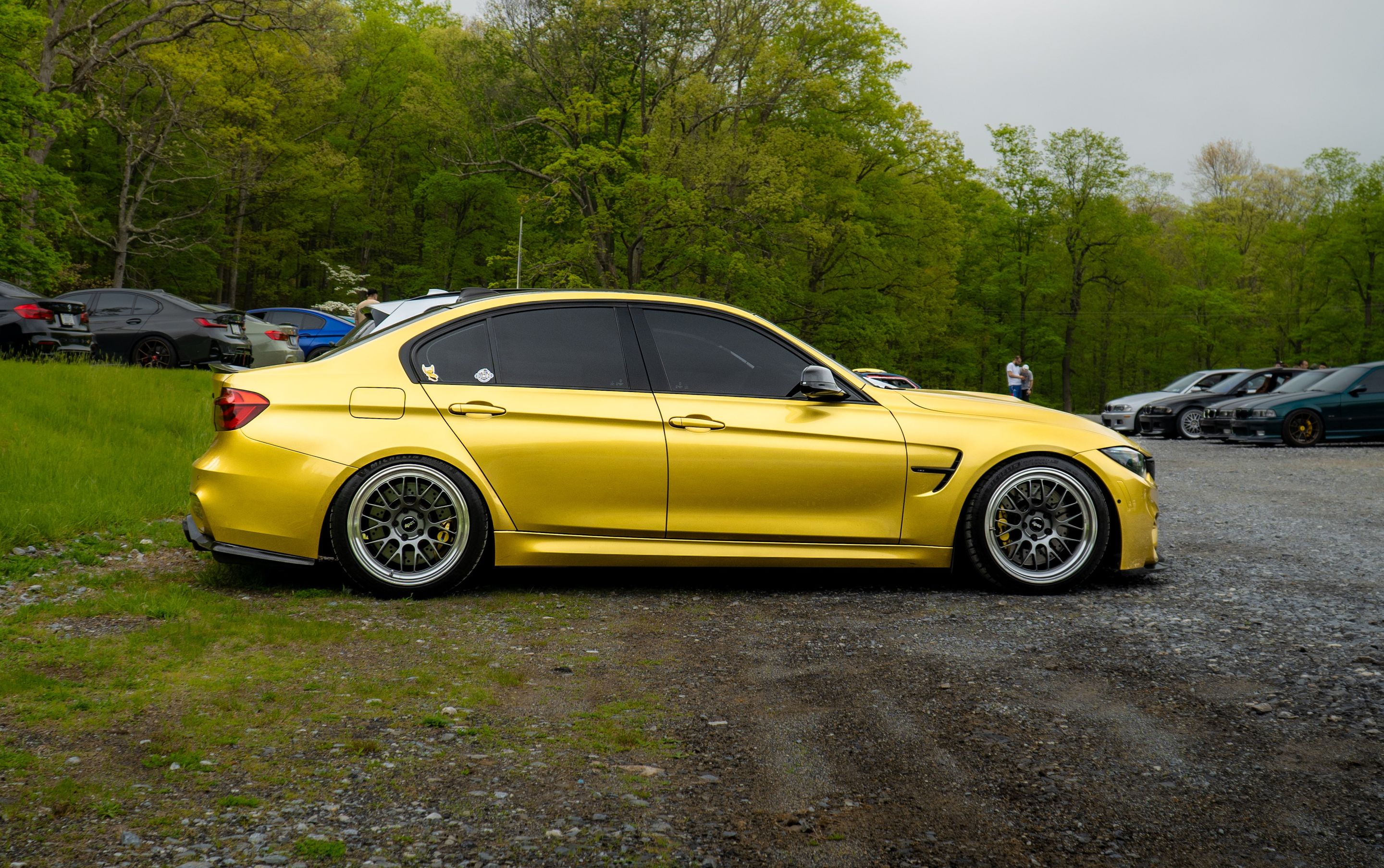 Yellow BMW F80 M3 with 19" ML-10RT Apex wheels in Machined Lip Anthracite