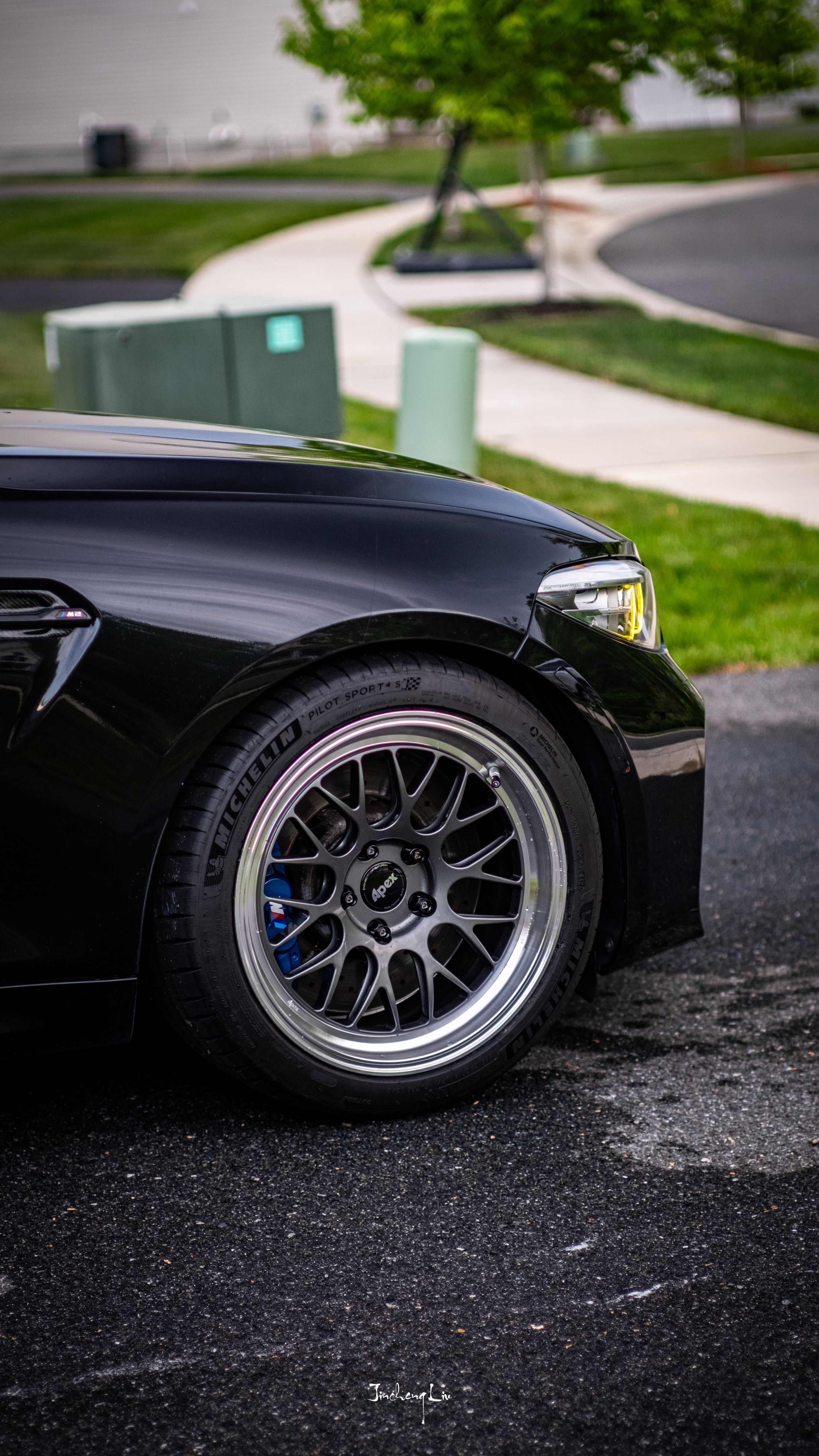 Black BMW F87 M2 with 18" ML-10RT Apex wheels in Machined Lip Anthracite