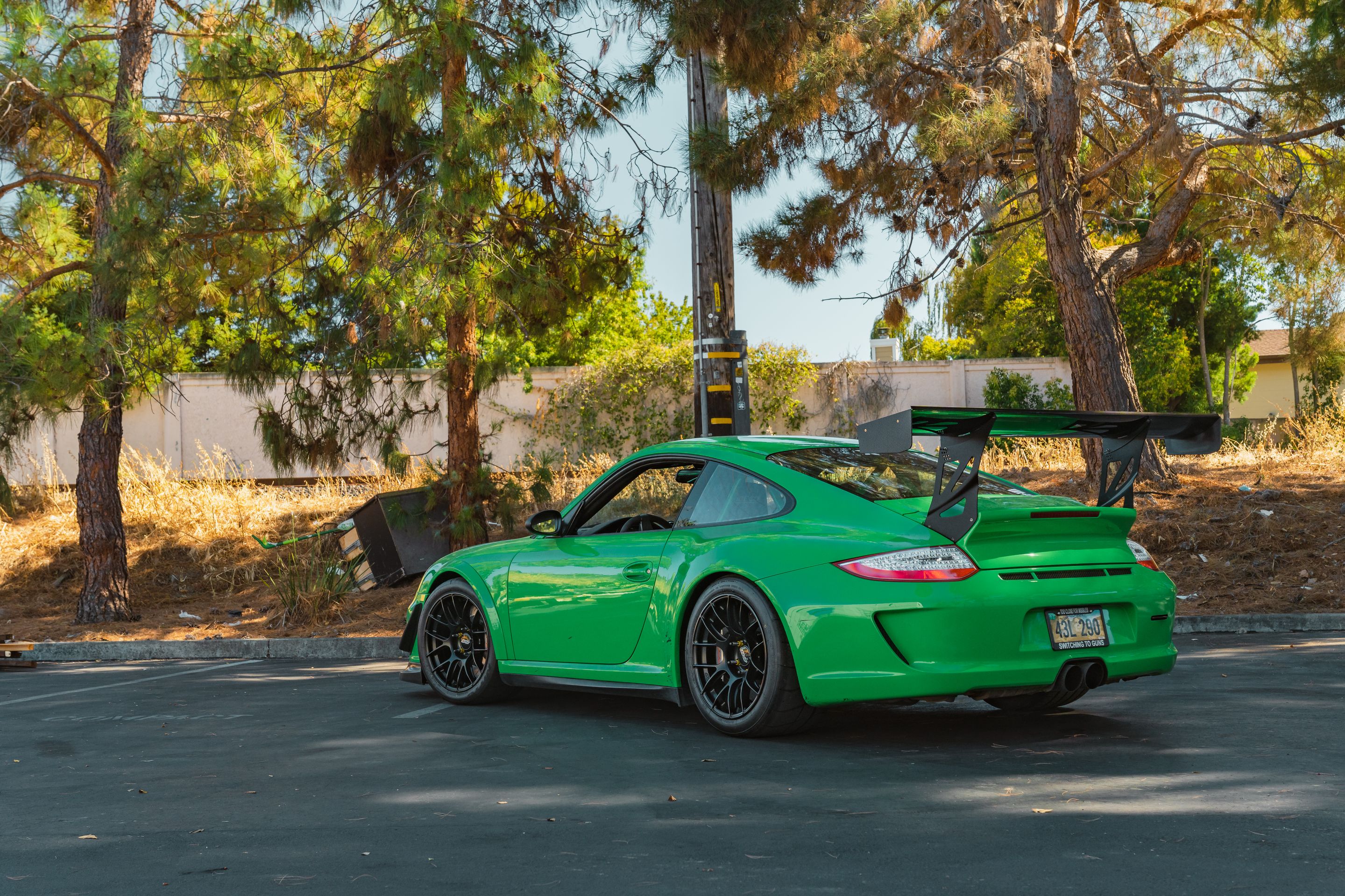 Green Porsche 911 997 GT3 RS with 18" EC-7RS Apex wheels in Satin Black