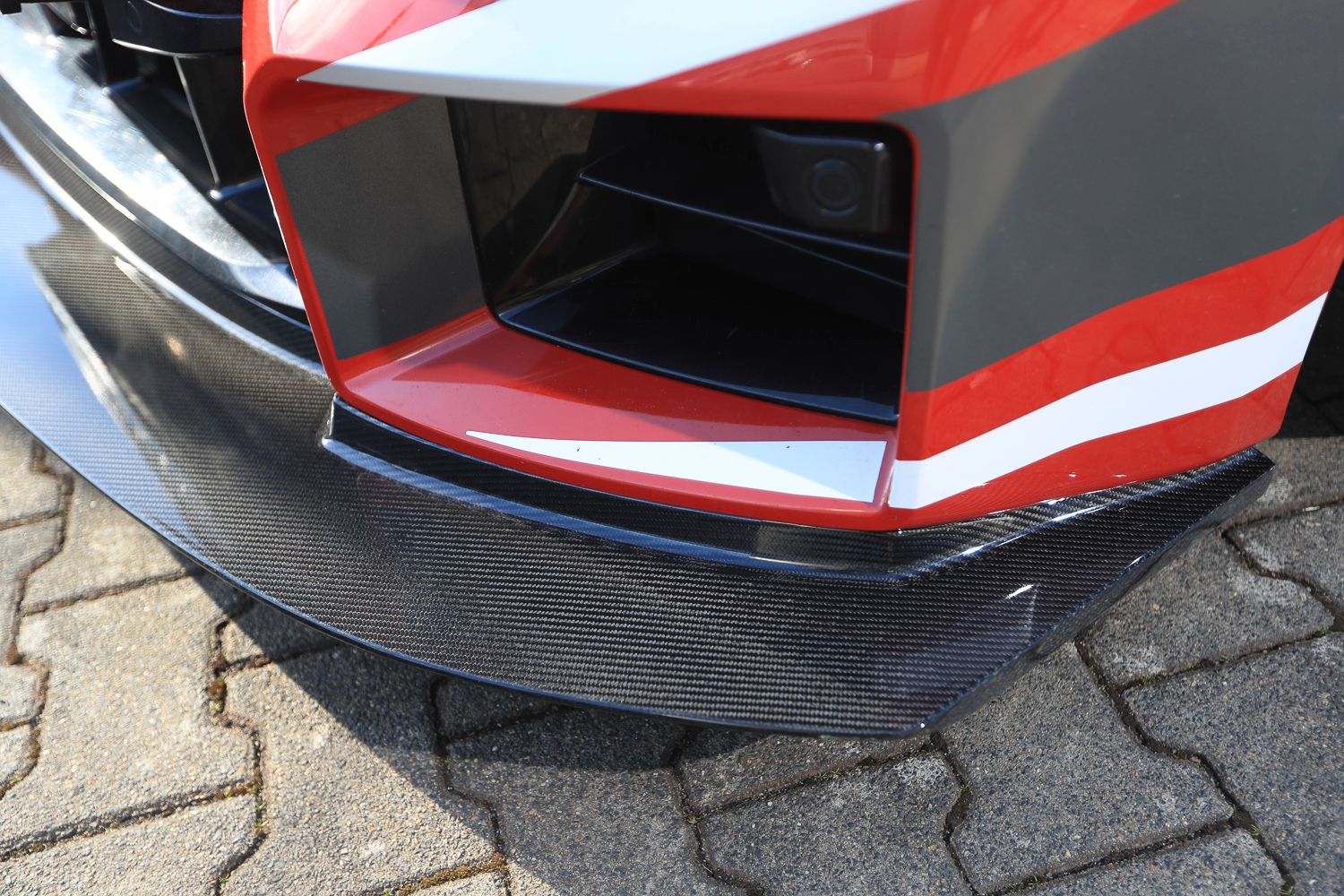 Red BMW G87 M2 with 19" VS-5RS Apex wheels in Motorsport Gold