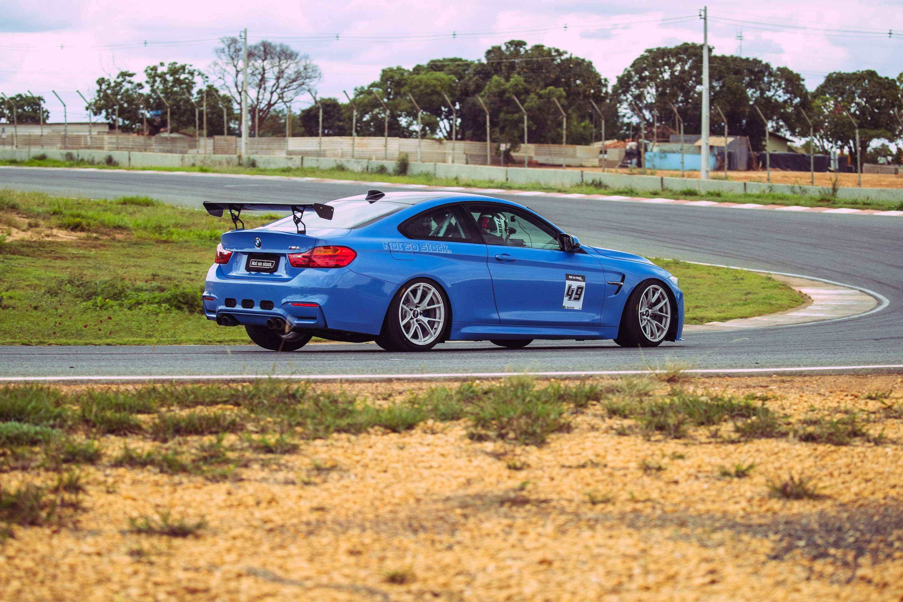 Blue BMW F82 Coupe M4 with 18" VS-5RS Apex wheels in Brushed Clear