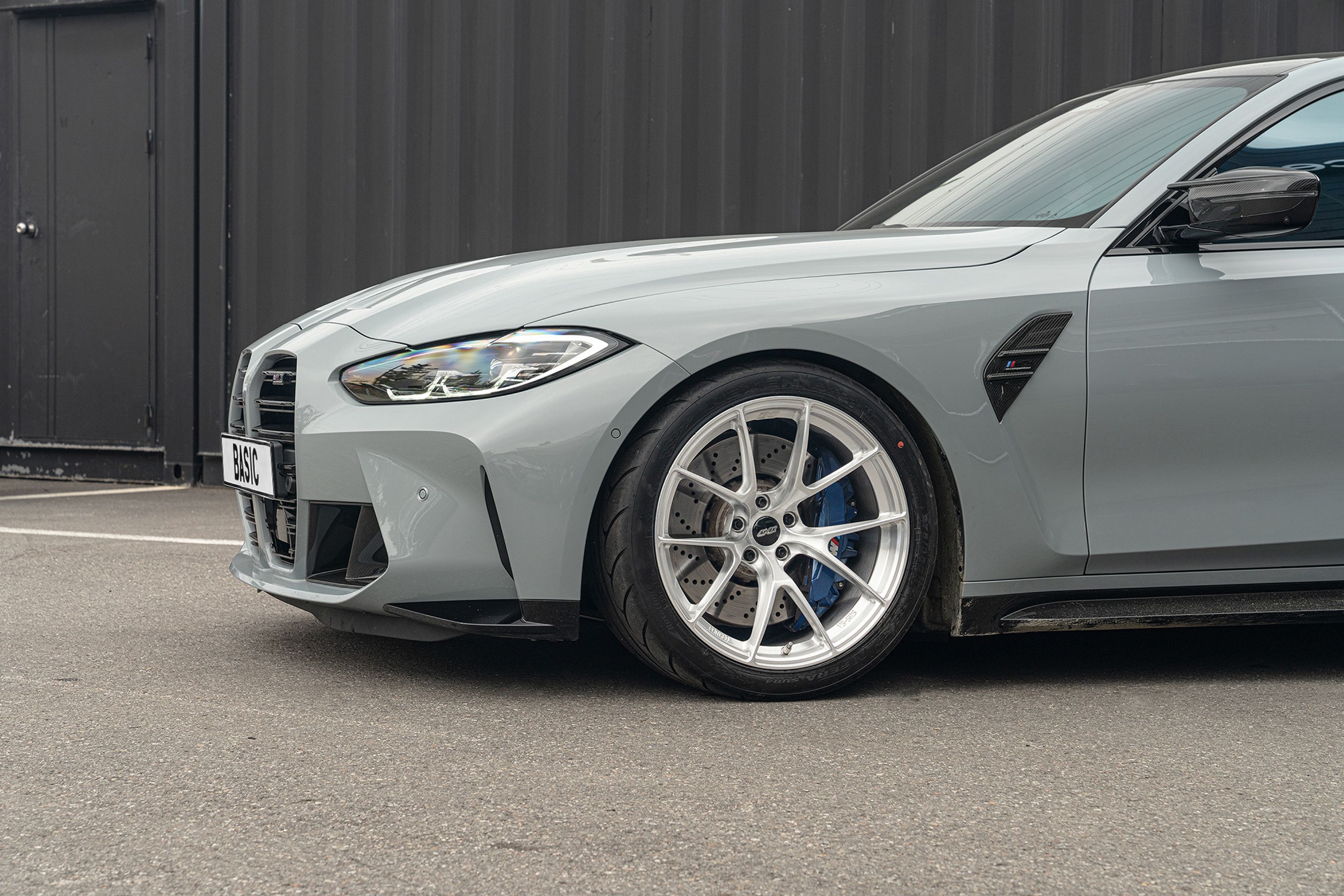 Grey BMW G80 M3 with 19" VS-5RS Apex wheels in Brushed Clear