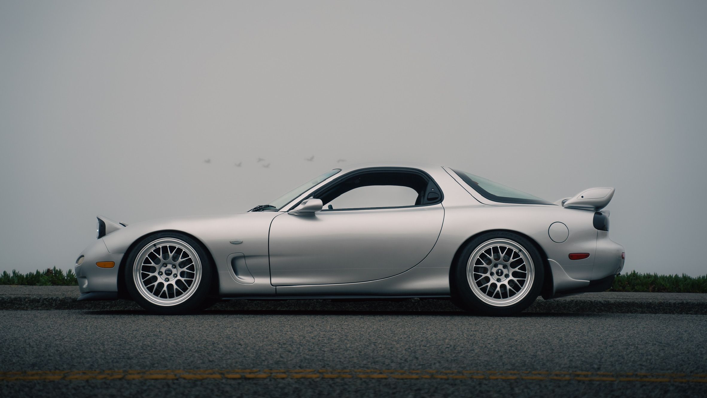 Silver Mazda FD RX-7 with 18" ML-10RT Apex wheels in Machined Lip Race Silver