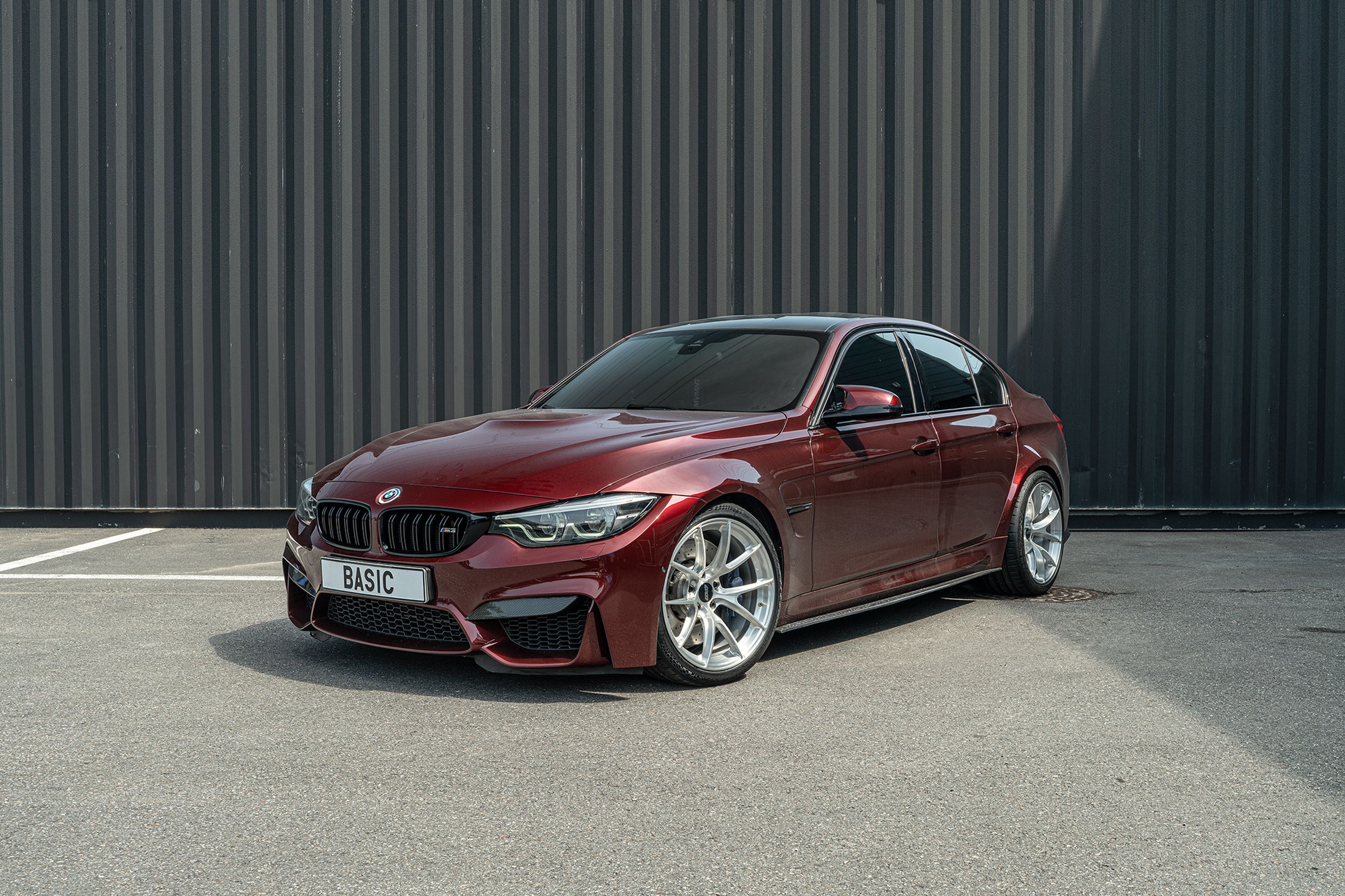 Red BMW F80 M3 with 19" VS-5RS Apex wheels in Brushed Clear
