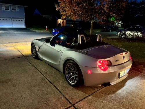 Silver BMW Z4 - ARC-8 in Race Silver