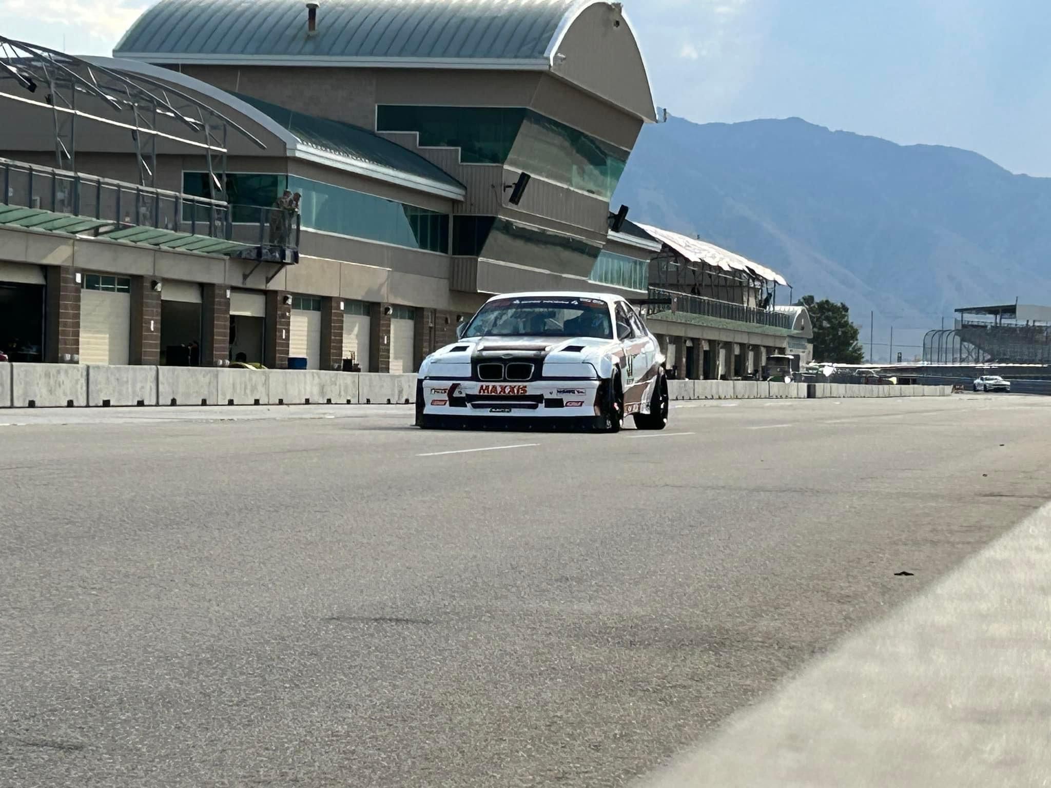 Multicolor BMW E36 3 Series with 17" ARC-8 Apex wheels in Satin Black