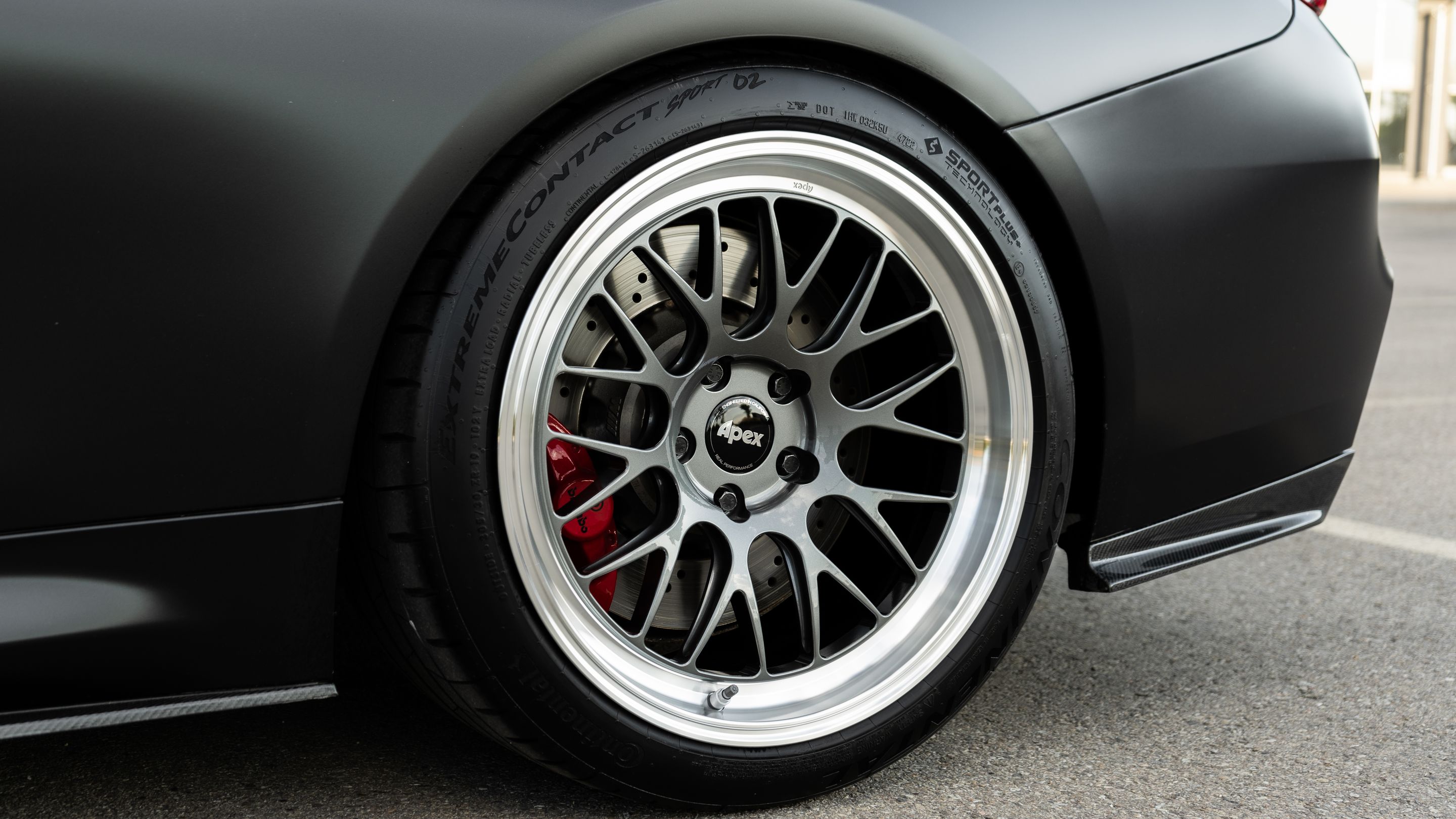 Black BMW F82 Coupe M4 with 19" ML-10RT Apex wheels in Machined Lip Anthracite