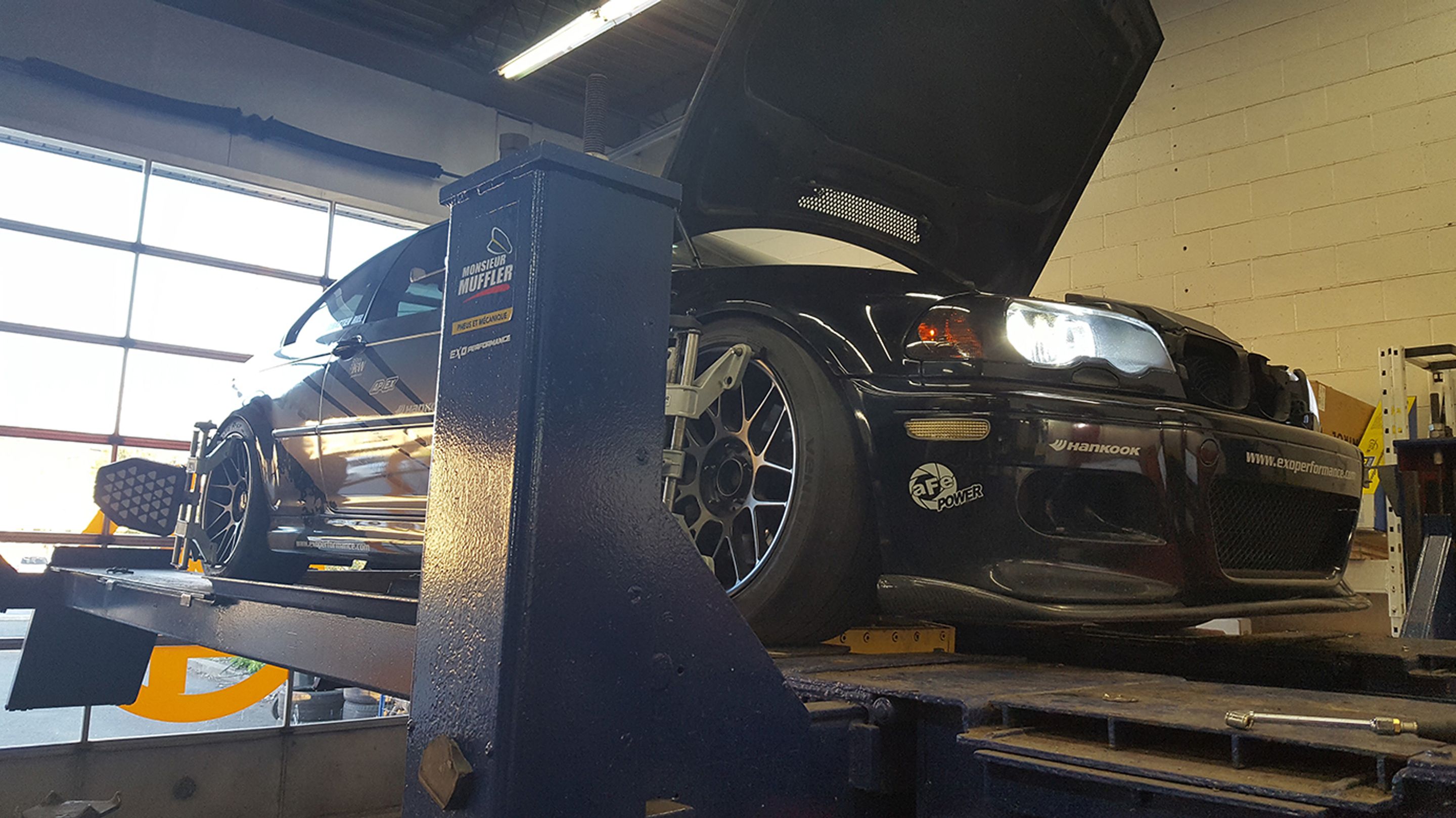 Black BMW E46 M3 with 18" ARC-8 Apex wheels in Satin Black