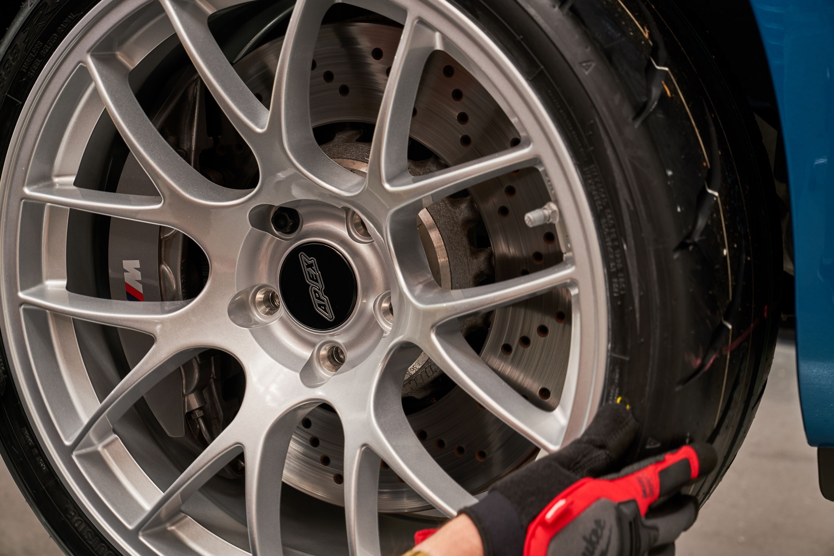 Blue BMW F87 M2 with 19" EC-7 Apex wheels in Race Silver