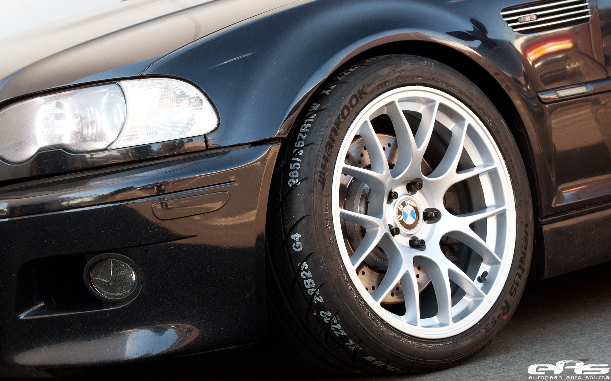 Black BMW E46 M3 with 18" EC-7 Apex wheels in Race Silver