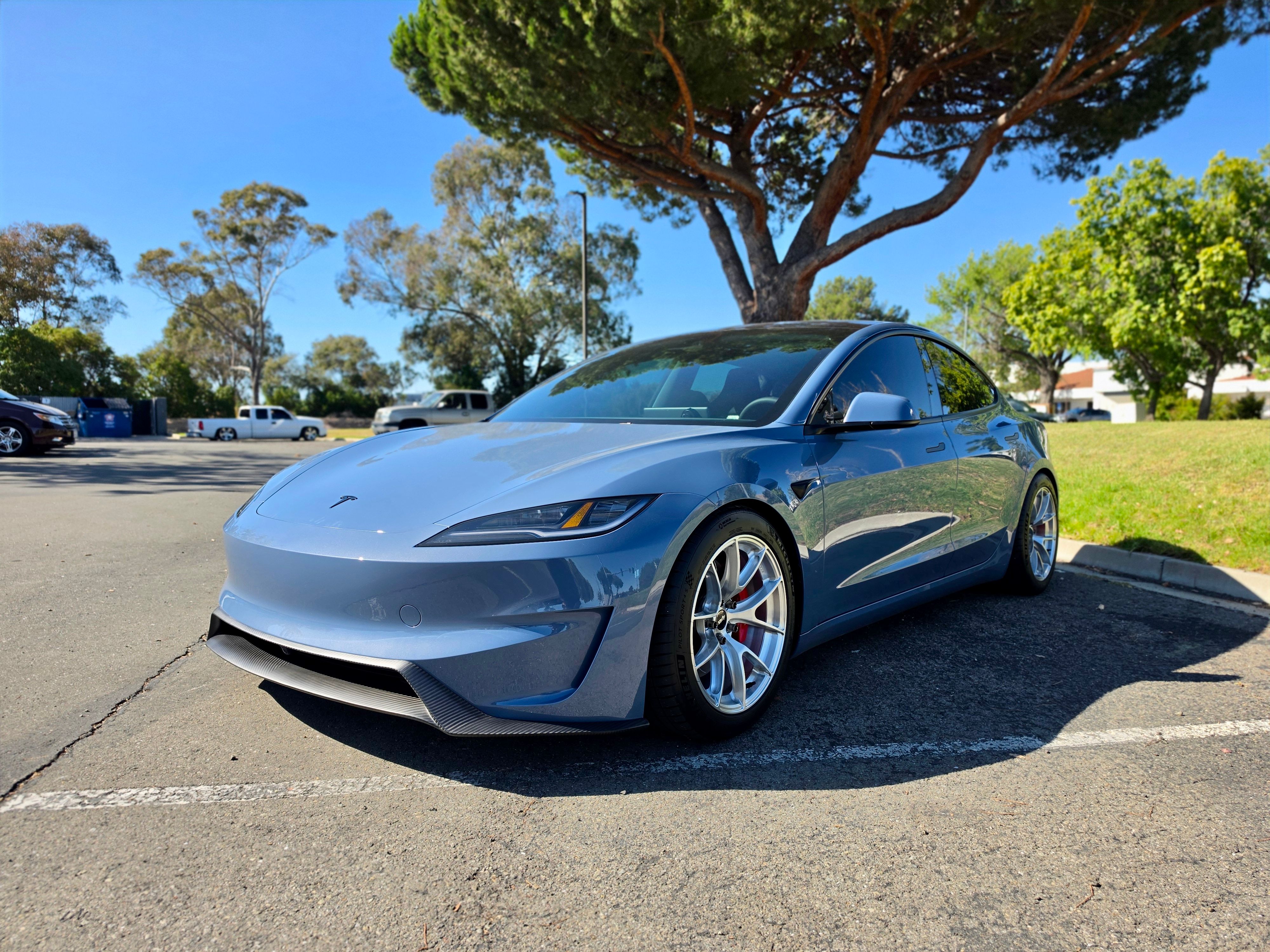 Blue Tesla Model 3 - VS-5RS in Brushed Clear