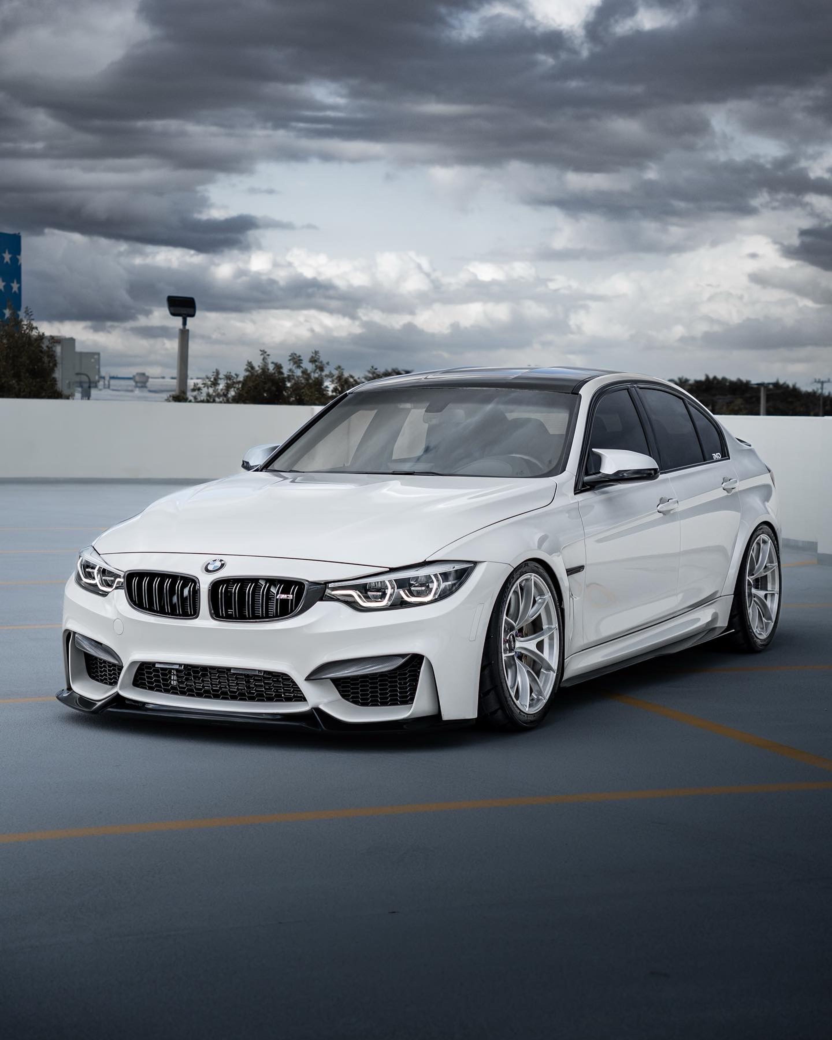 White BMW F80 M3 with 19" VS-5RS Apex wheels in Brushed Clear