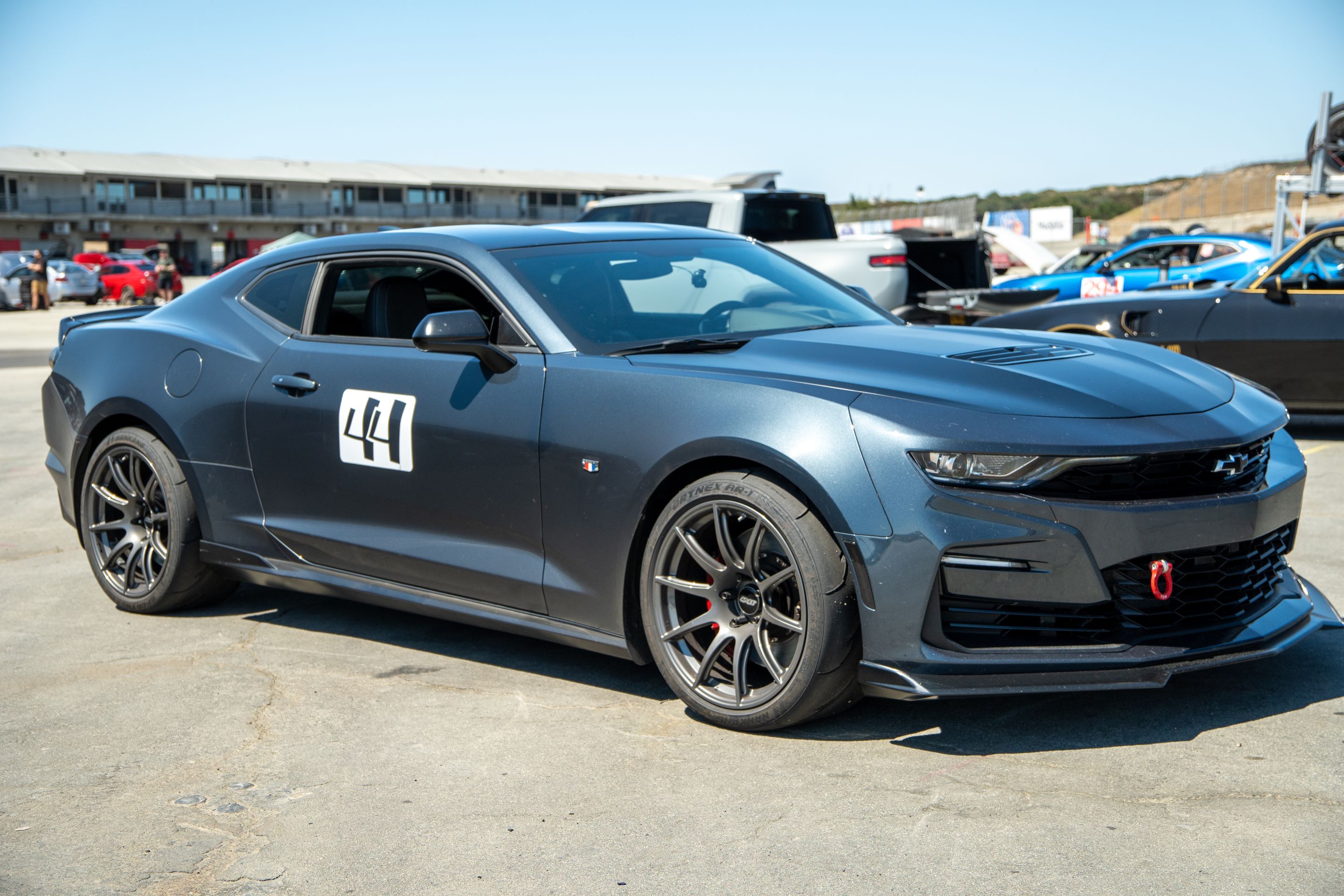Grey Chevrolet 6th Gen Camaro SS 1LE with 19" SM-10 Apex wheels in Anthracite