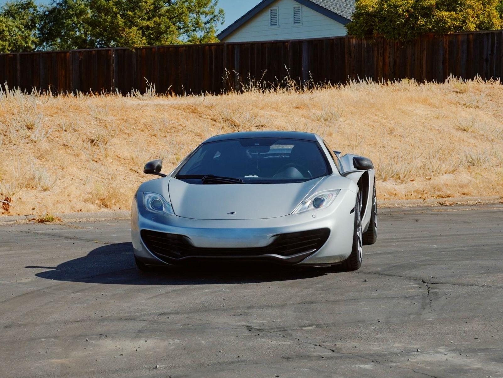 Silver McLaren MP4-12C with 19"/20" VS-5RS Apex wheels in Anthracite