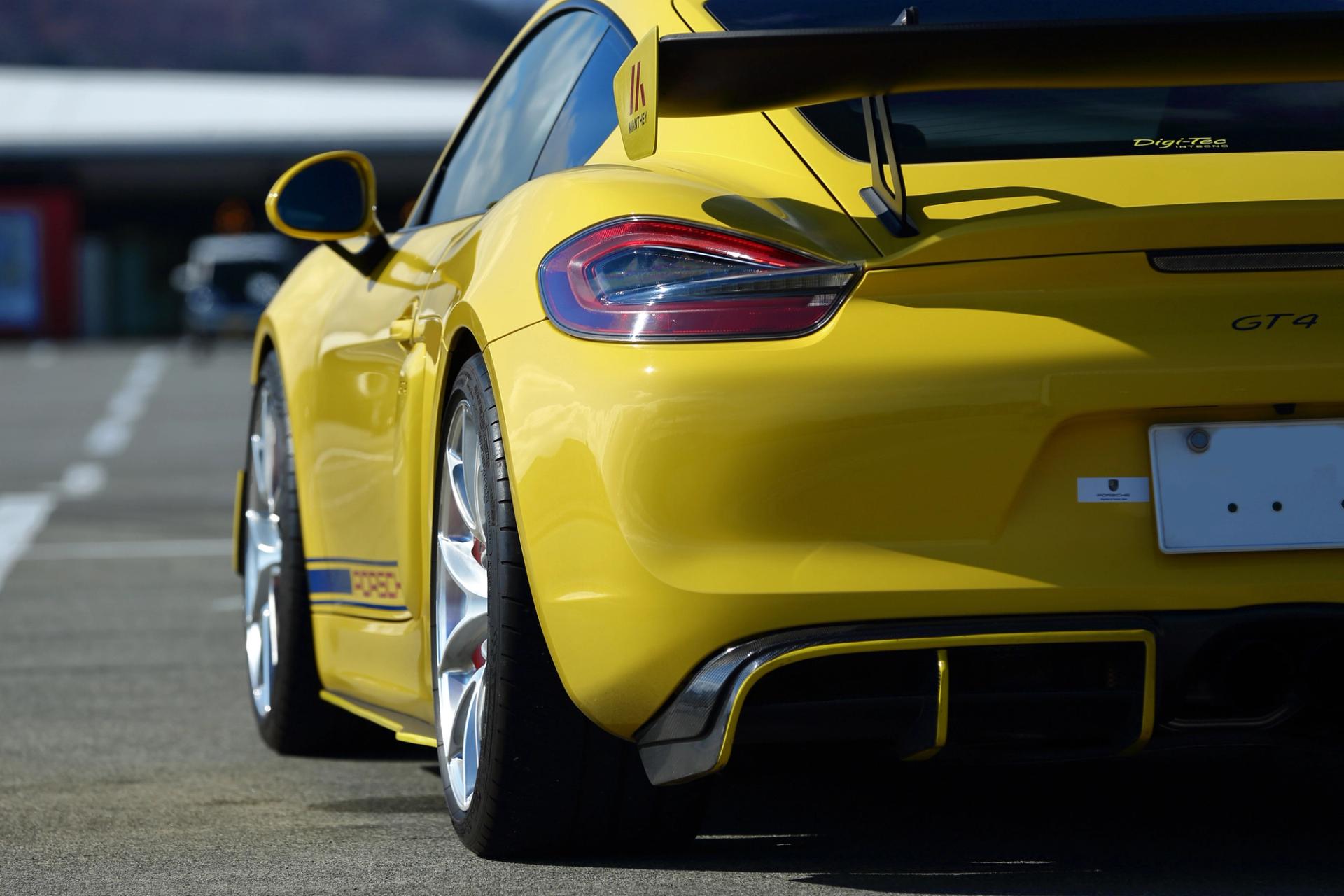 Porsche 981 Cayman GT4 with 20" VS-5RS in Brushed Clear