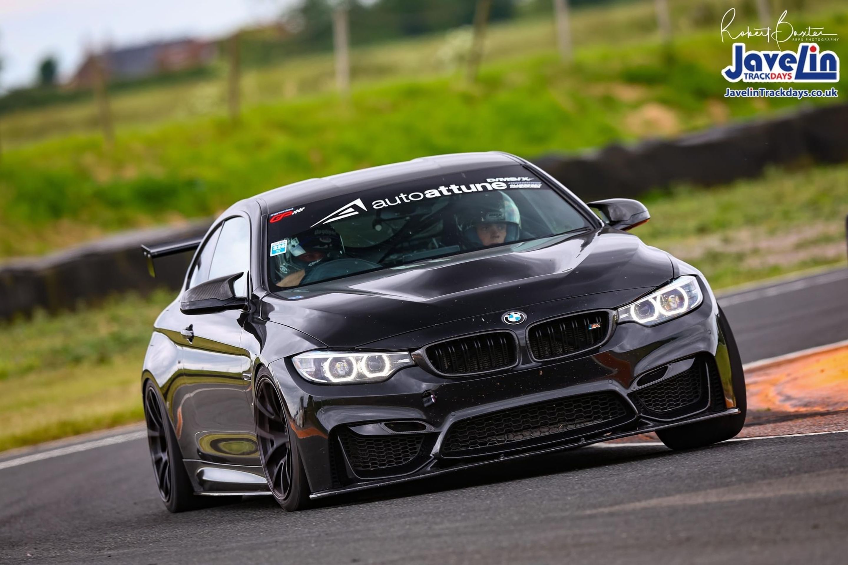 Black BMW F82 Coupe M4 with 18" VS-5RS Apex wheels in Satin Black