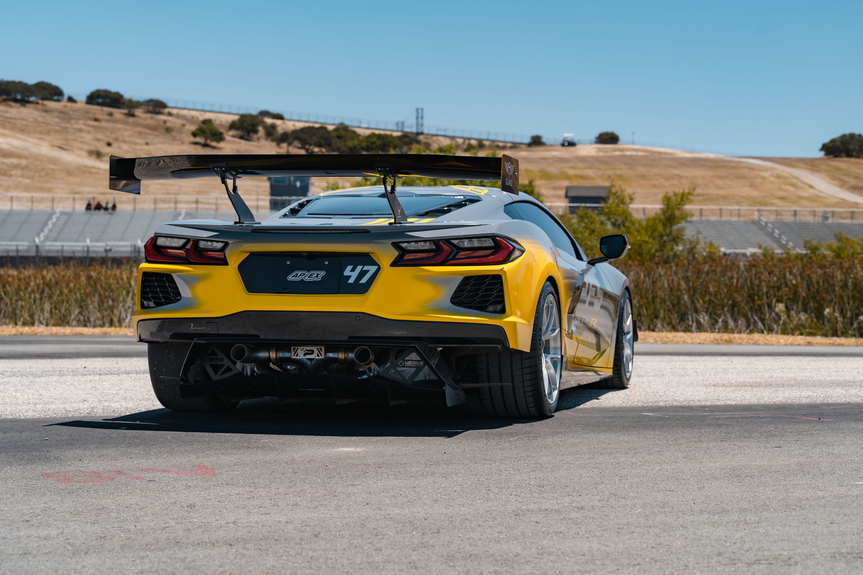 Grey Chevrolet C8 Corvette Stingray/Z51 with 18"/19" VS-5RS Apex wheels in Brushed Clear