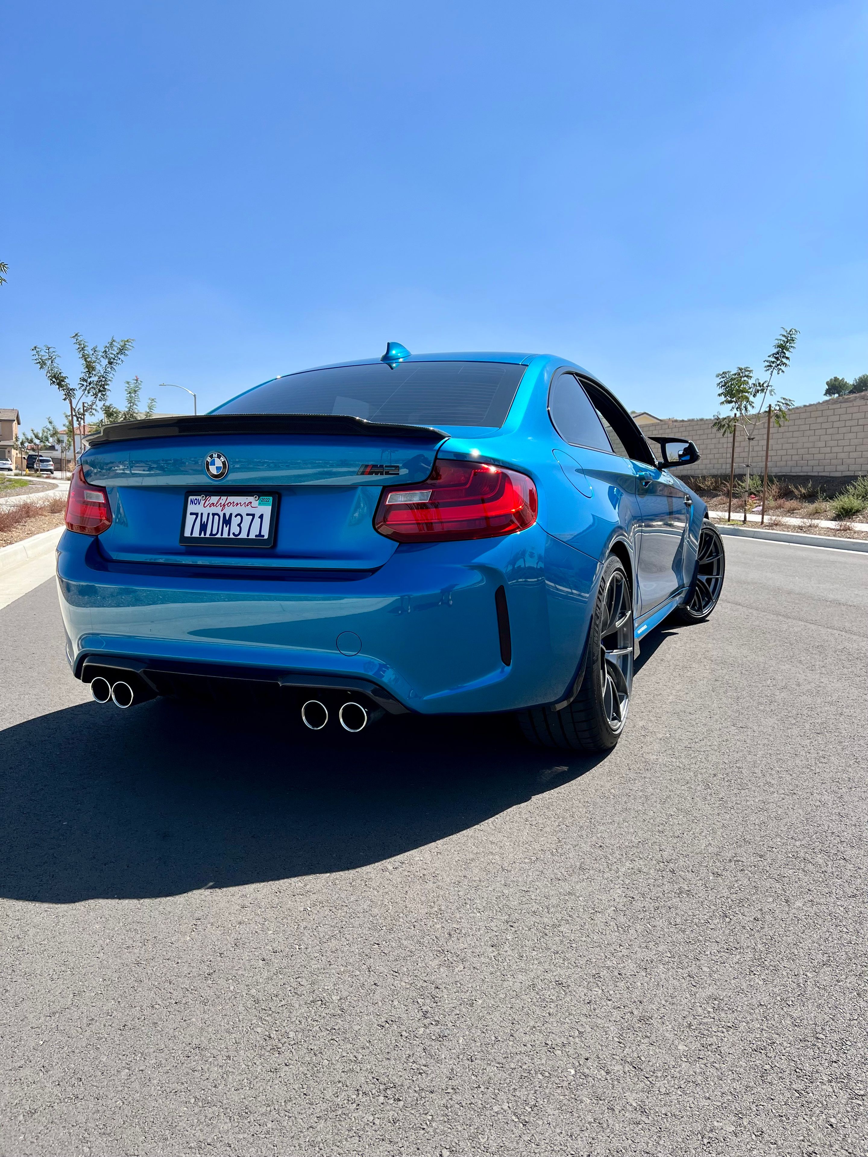 Blue BMW F87 M2 with 19" VS-5RS Apex wheels in Anthracite