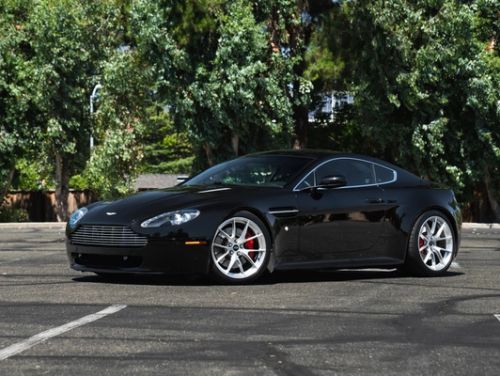 Black Aston Martin Vantage - VS-5RS in Brushed Clear