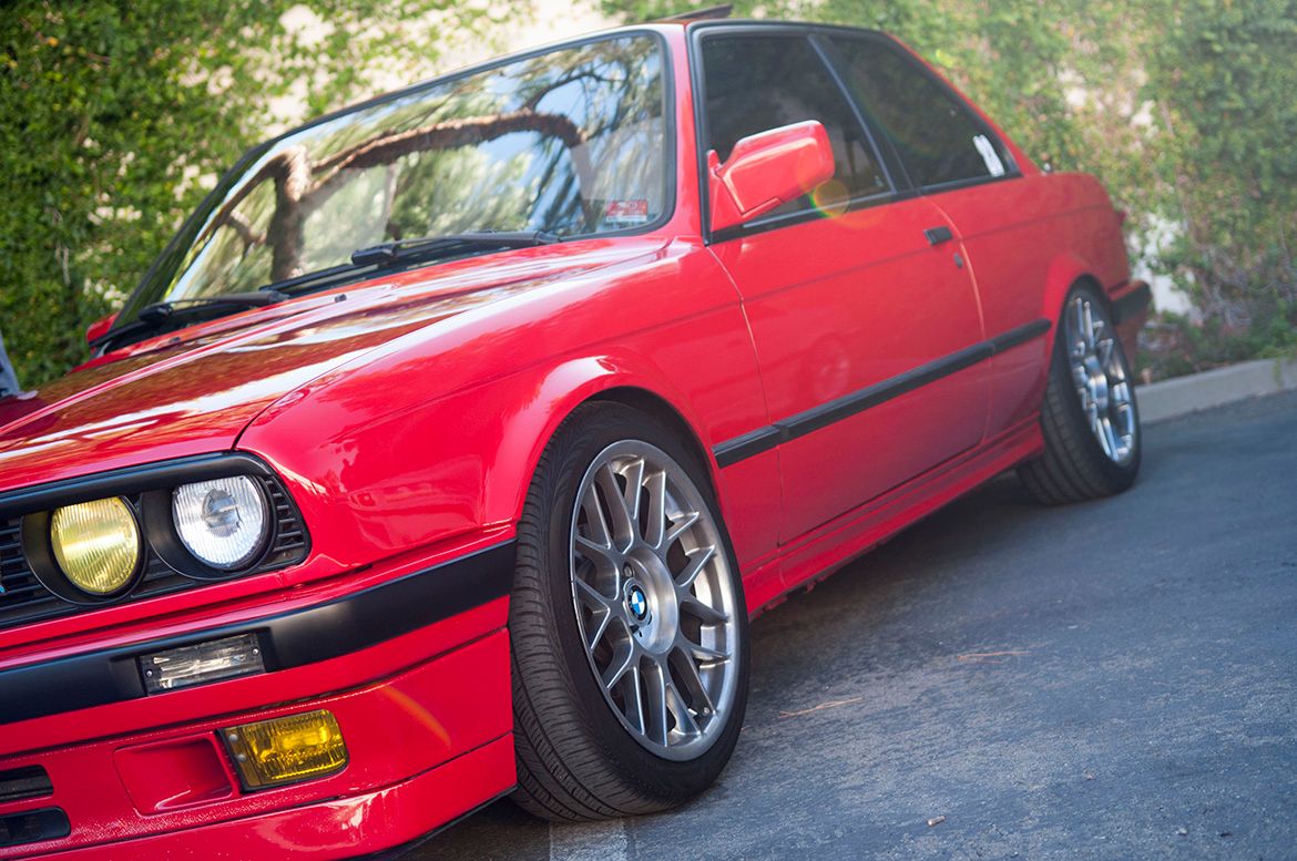 Black Chevrolet 6th Gen Camaro SS with 19" ARC-8 Apex wheels in Satin Black