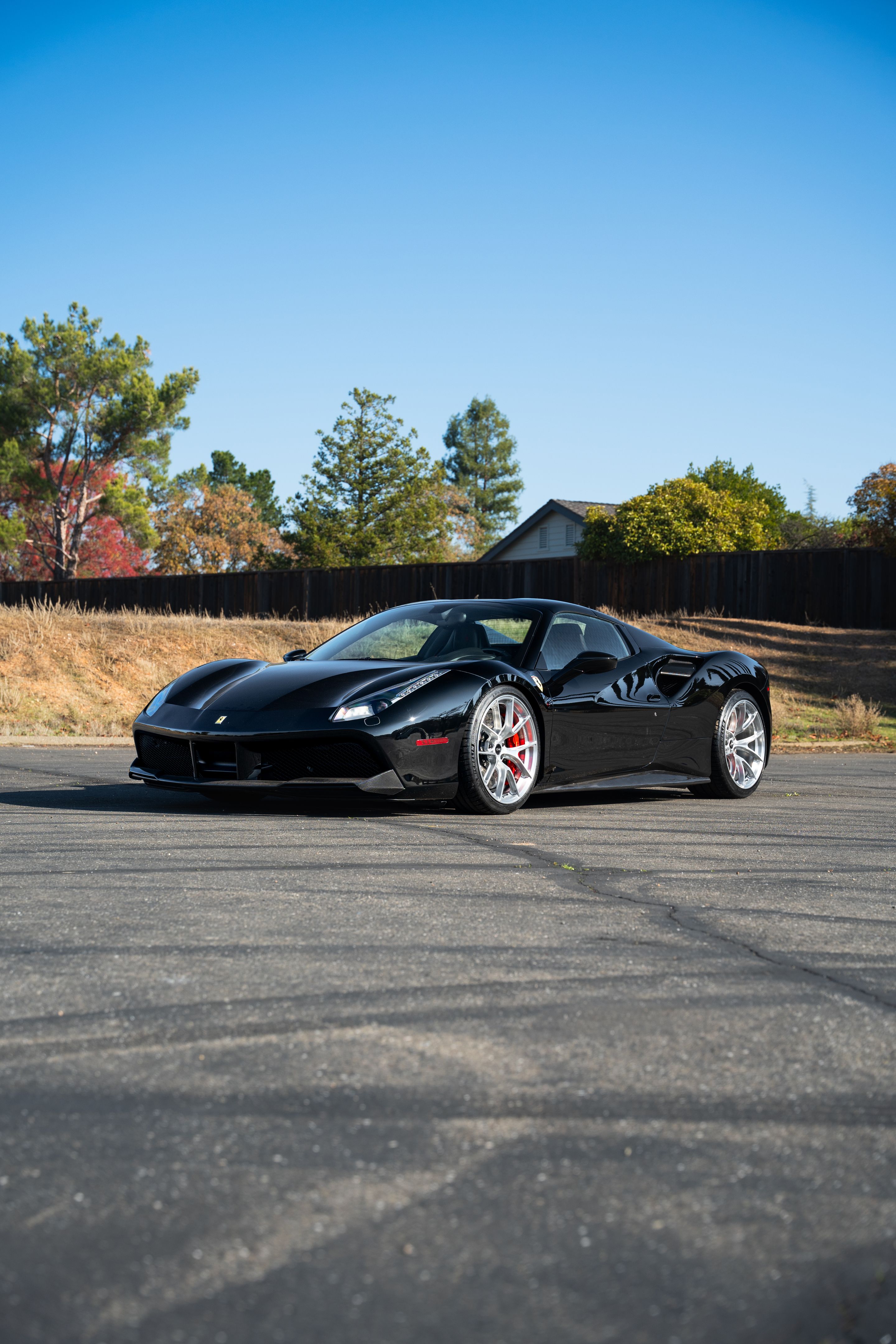 Black Ferrari 488 with 20" VS-5RS Apex wheels in Brushed Clear
