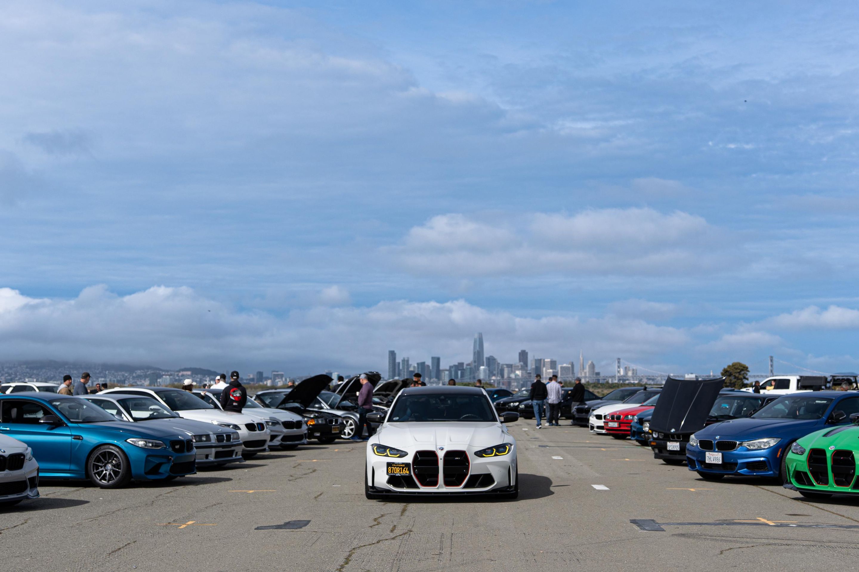 White BMW G80 M3 with 20" VS-5RS Apex wheels in Motorsport Gold