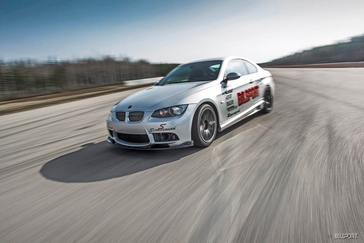 Silver BMW E92 Coupe 3 Series with 18" SM-10 Apex wheels in Anthracite
