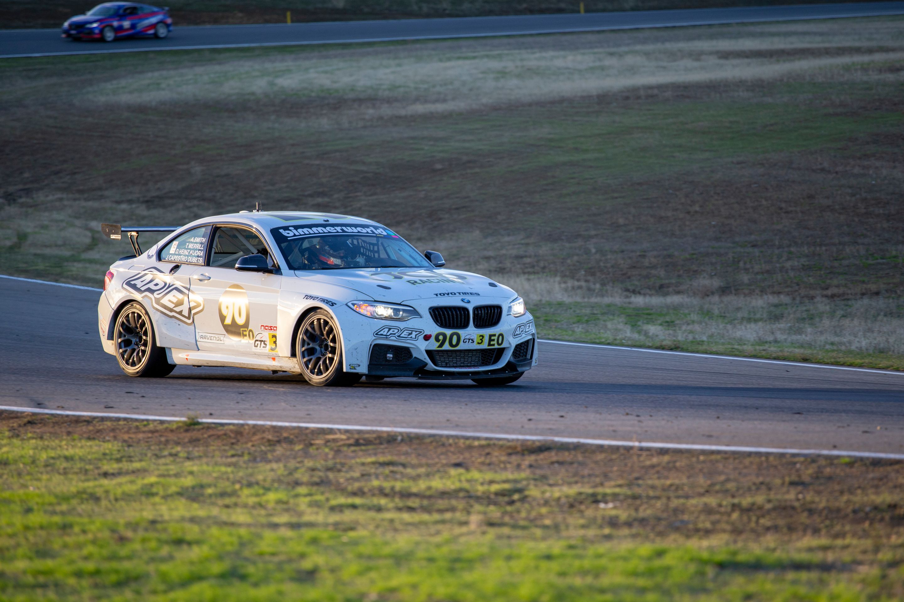 White BMW F22 Coupe 2 Series with 18" EC-7 Apex wheels in Anthracite