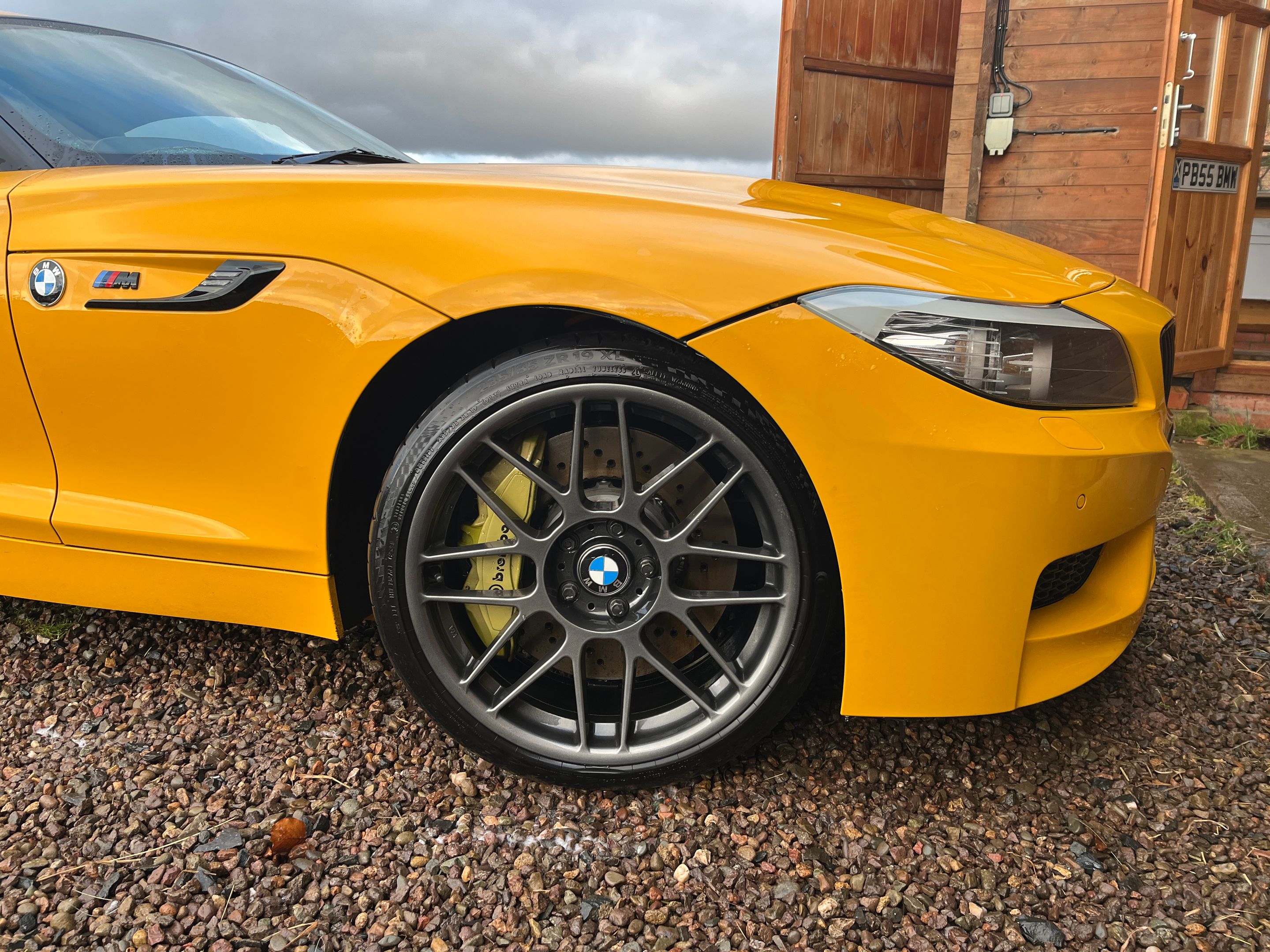 Yellow BMW E89 Z4 with 19" ARC-8 Apex wheels in Anthracite