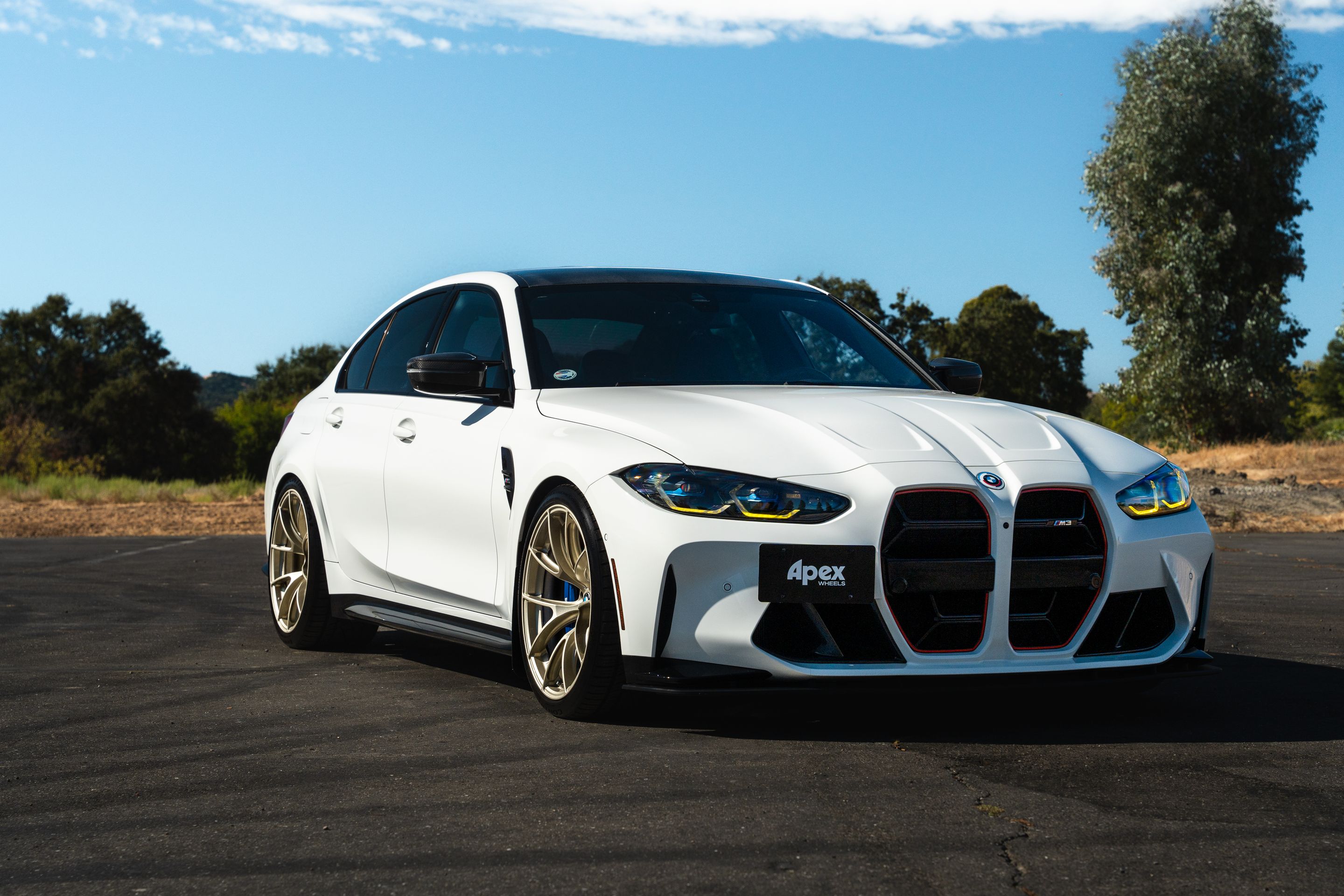 White BMW G80 M3 with 20" VS-5RS Apex wheels in Motorsport Gold