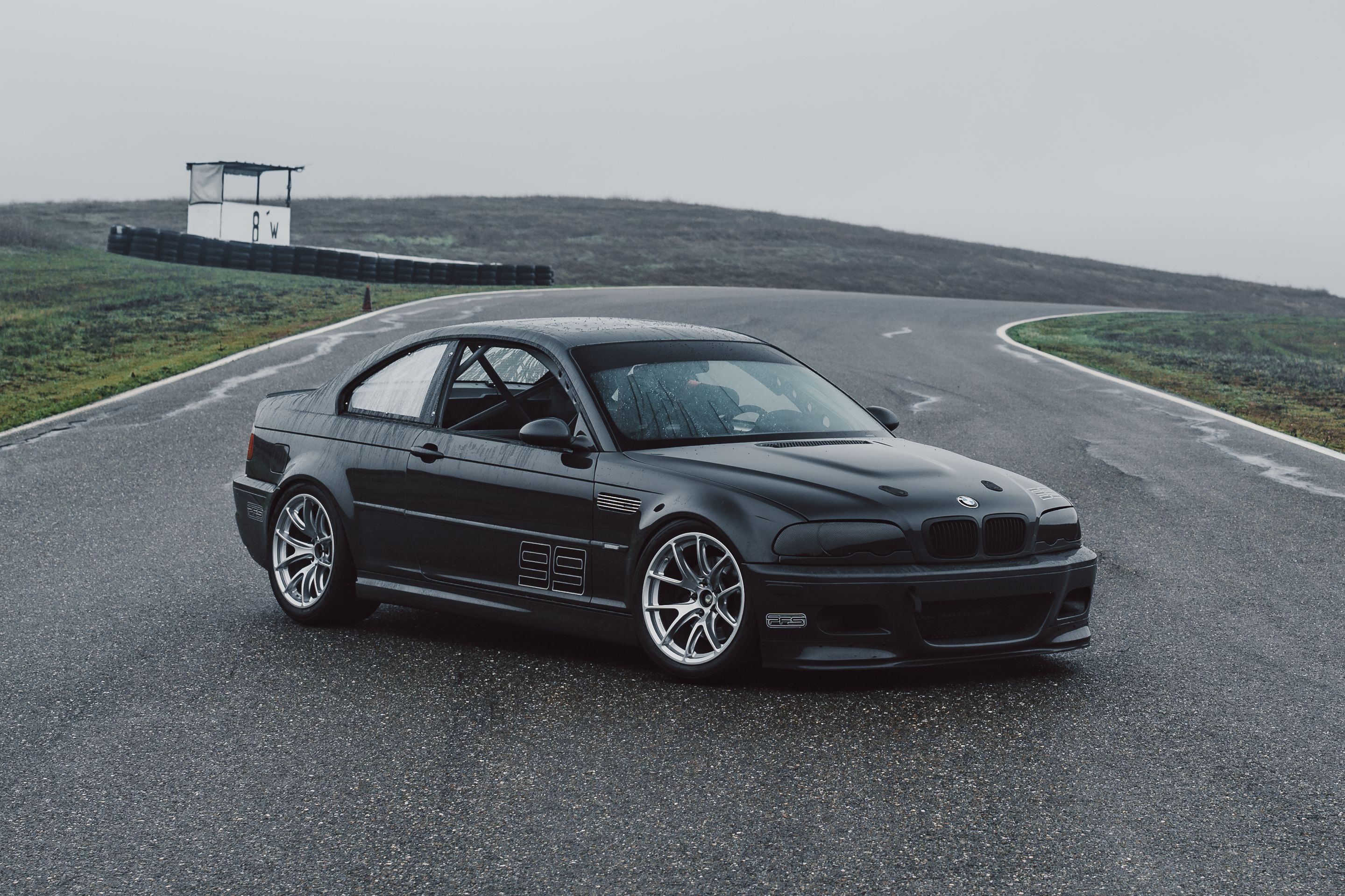 Grey BMW E46 M3 with 18" VS-5RE Apex wheels in Race Silver