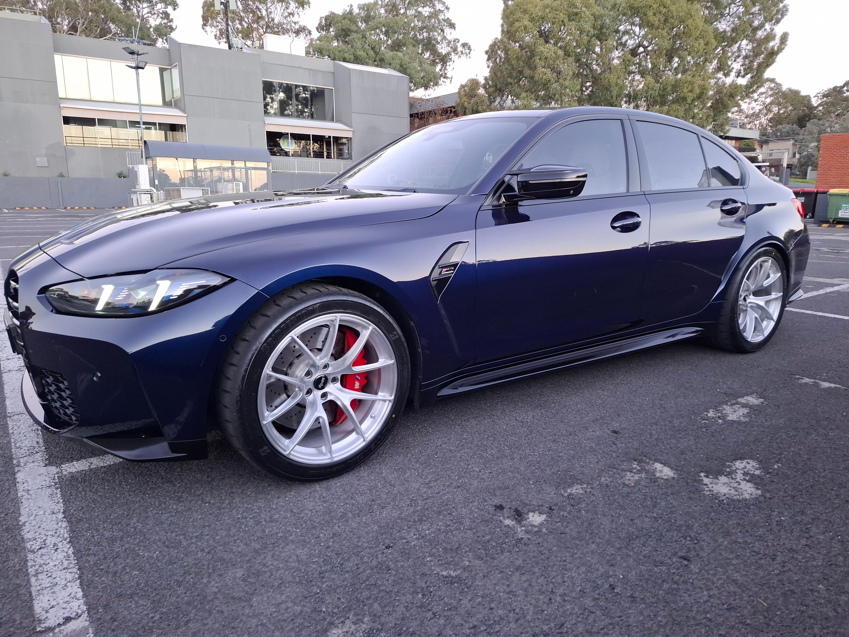 Blue BMW G80 M3 with 19" VS-5RS Apex wheels in Brushed Clear