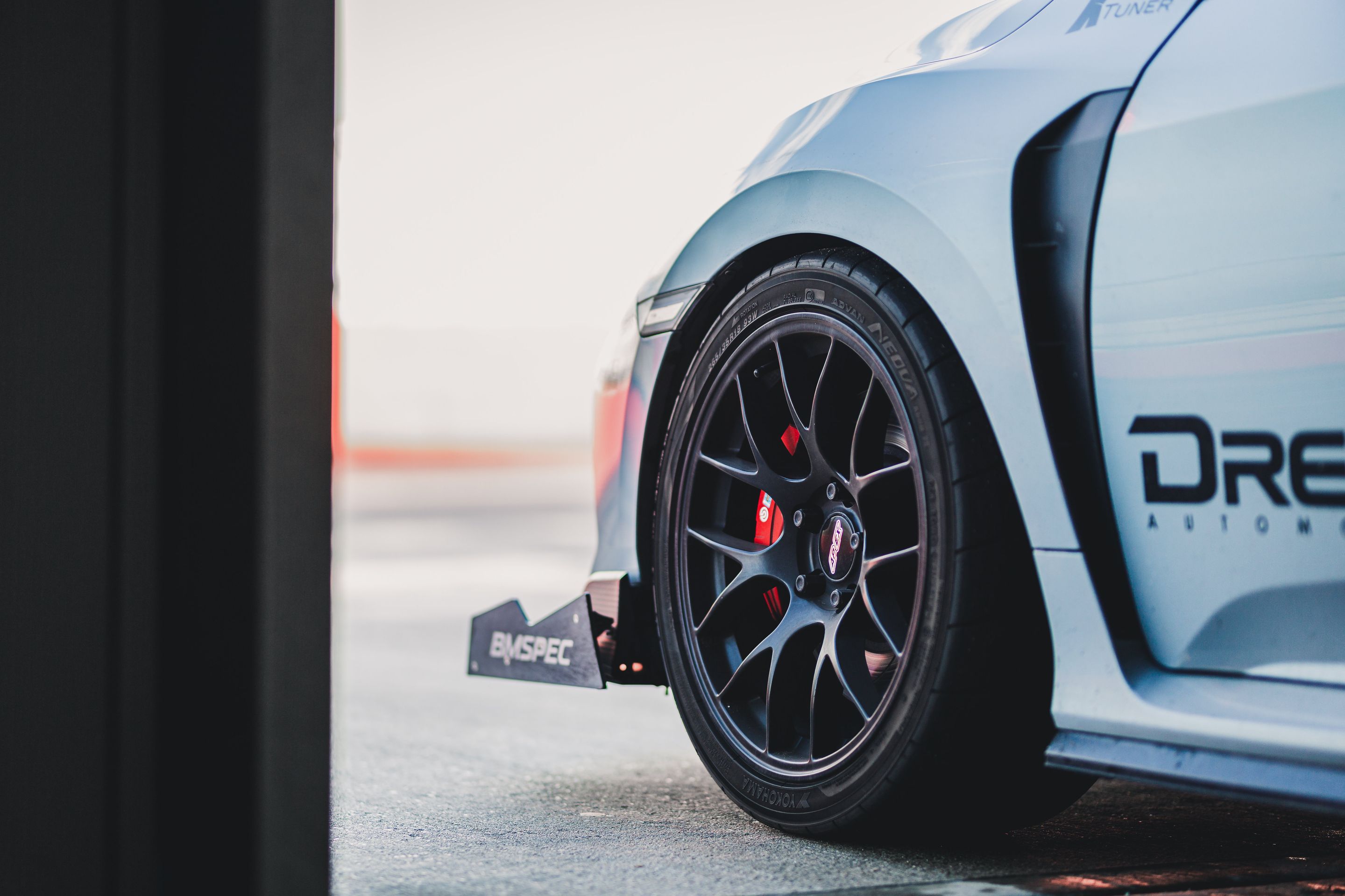 Grey Honda FK8 Civic Type-R with 18" EC-7 Apex wheels in Anthracite