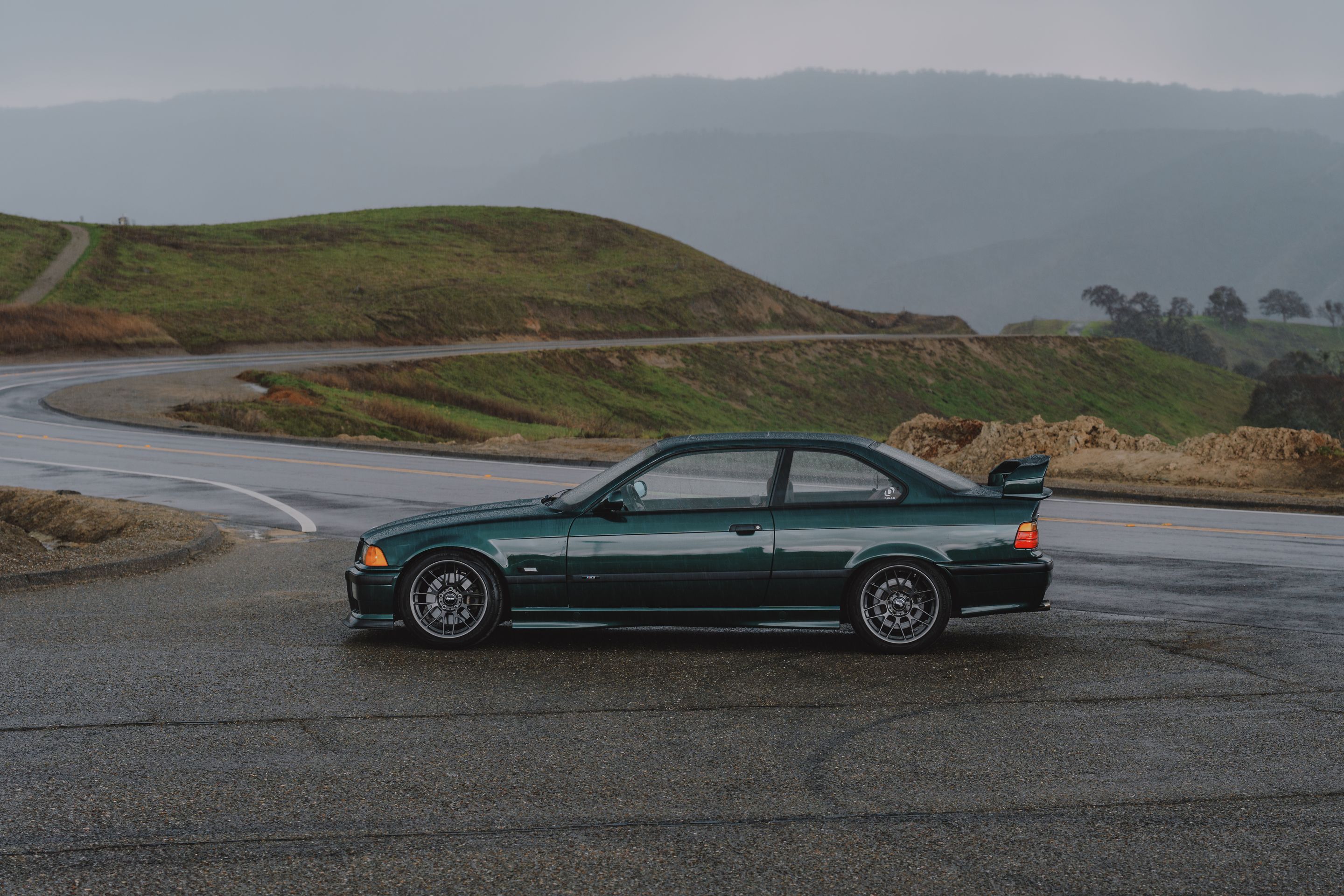Green BMW E36 M3 with 17" ARC-8RT Apex wheels in Anthracite