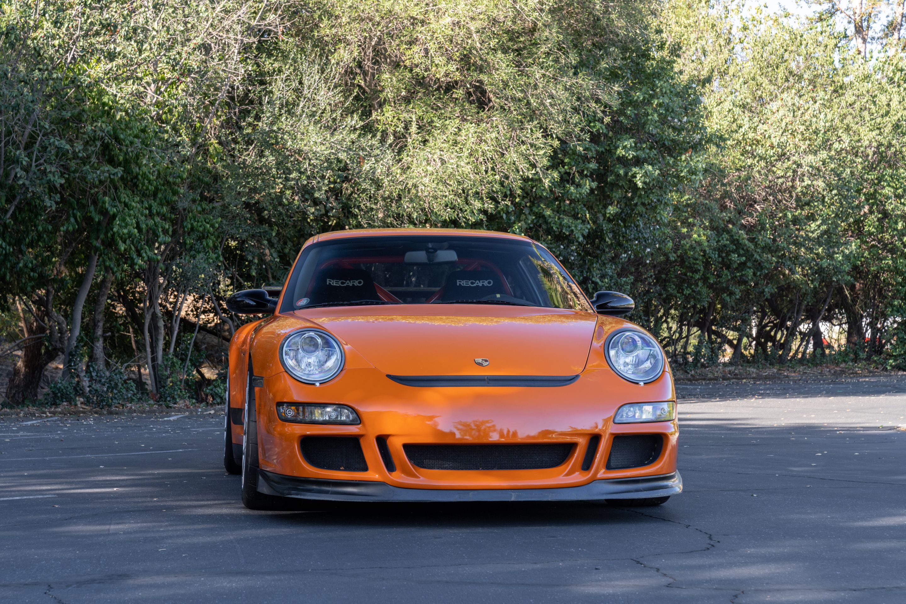 Orange Porsche 911 997 GT3 RS with 18" EC-7RS Apex wheels in Race Silver