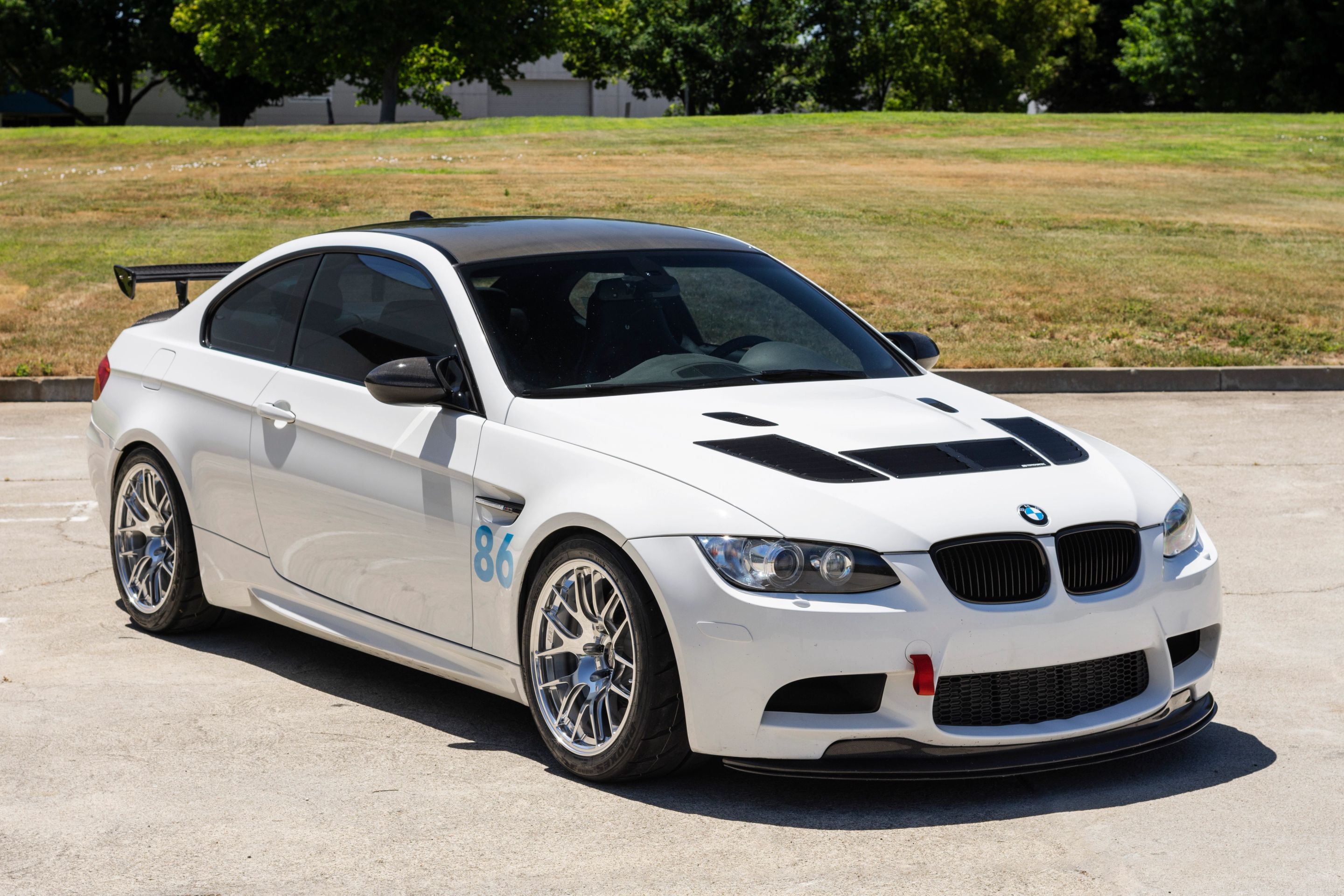 White BMW E92 Coupe M3 with 18" EC-7R Apex wheels in Polished