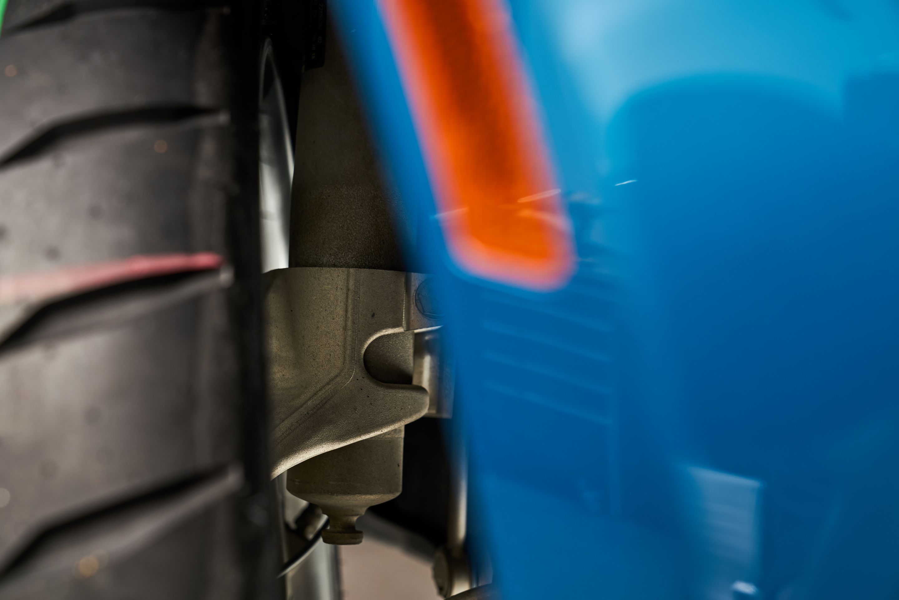 Blue BMW F87 M2 with 19" EC-7 Apex wheels in Race Silver