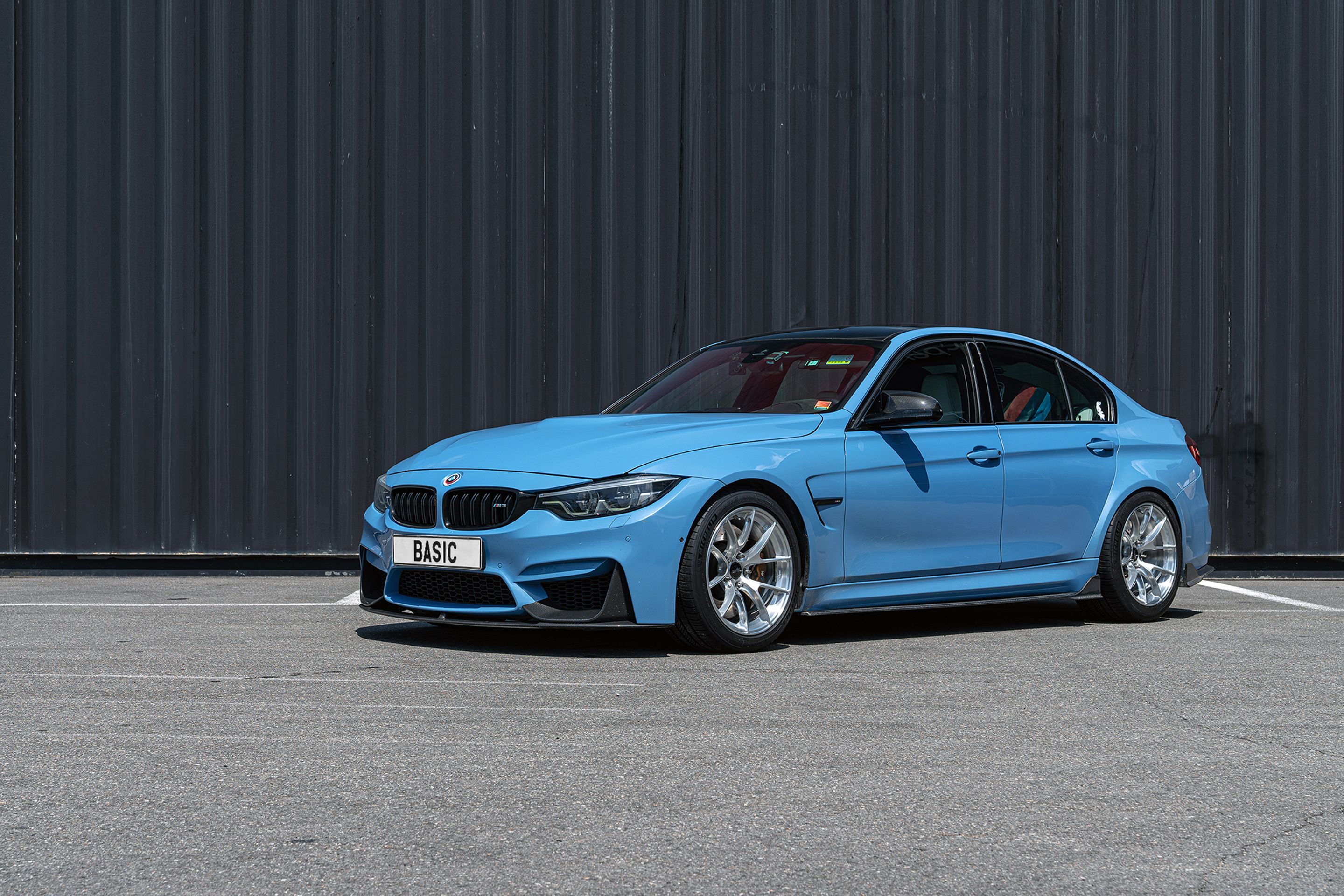 Blue BMW F80 M3 with 18" VS-5RS Apex wheels in Brushed Clear