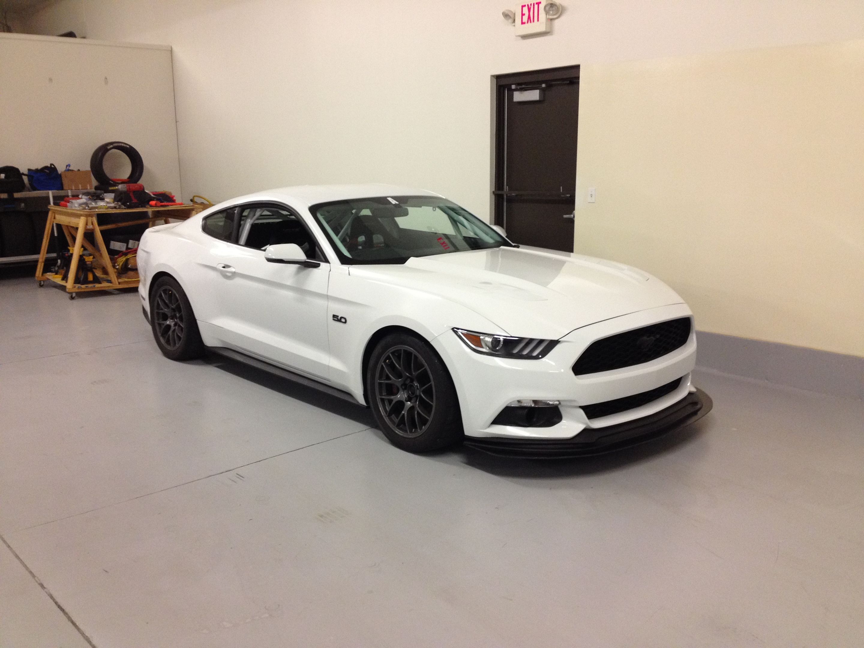 White Ford S550 Mustang GT with 18" EC-7 Apex wheels in Anthracite