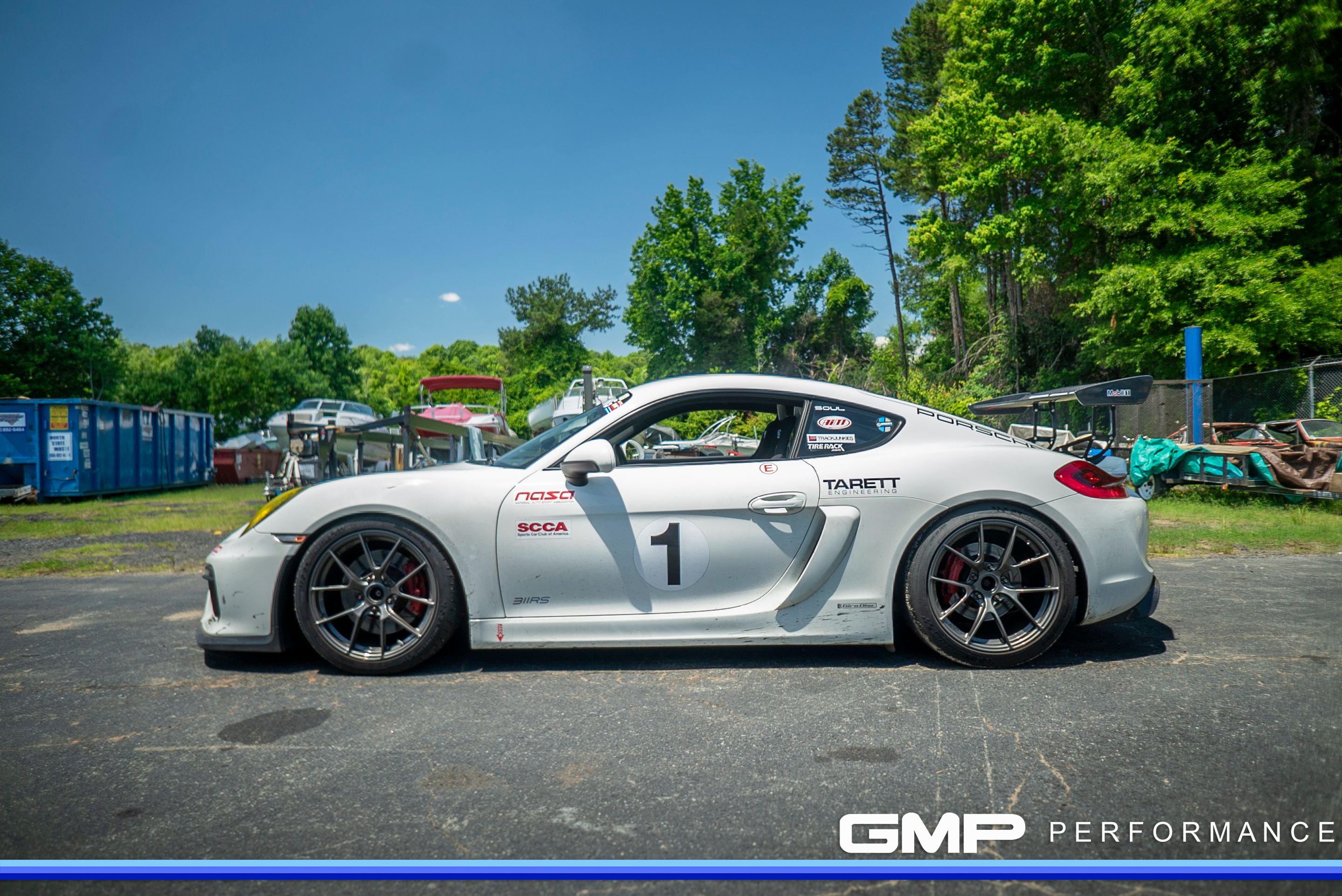 White Porsche 981 Cayman S with 19" VS-5RS Apex wheels in Anthracite